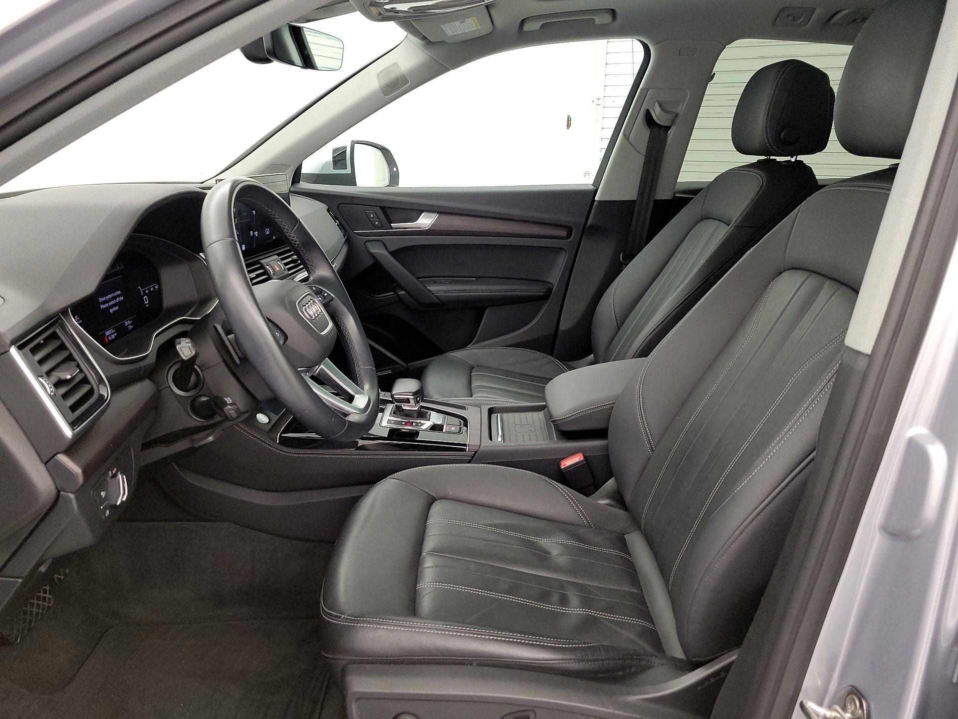 Thumbnail: 2022 Audi Q5 - 11