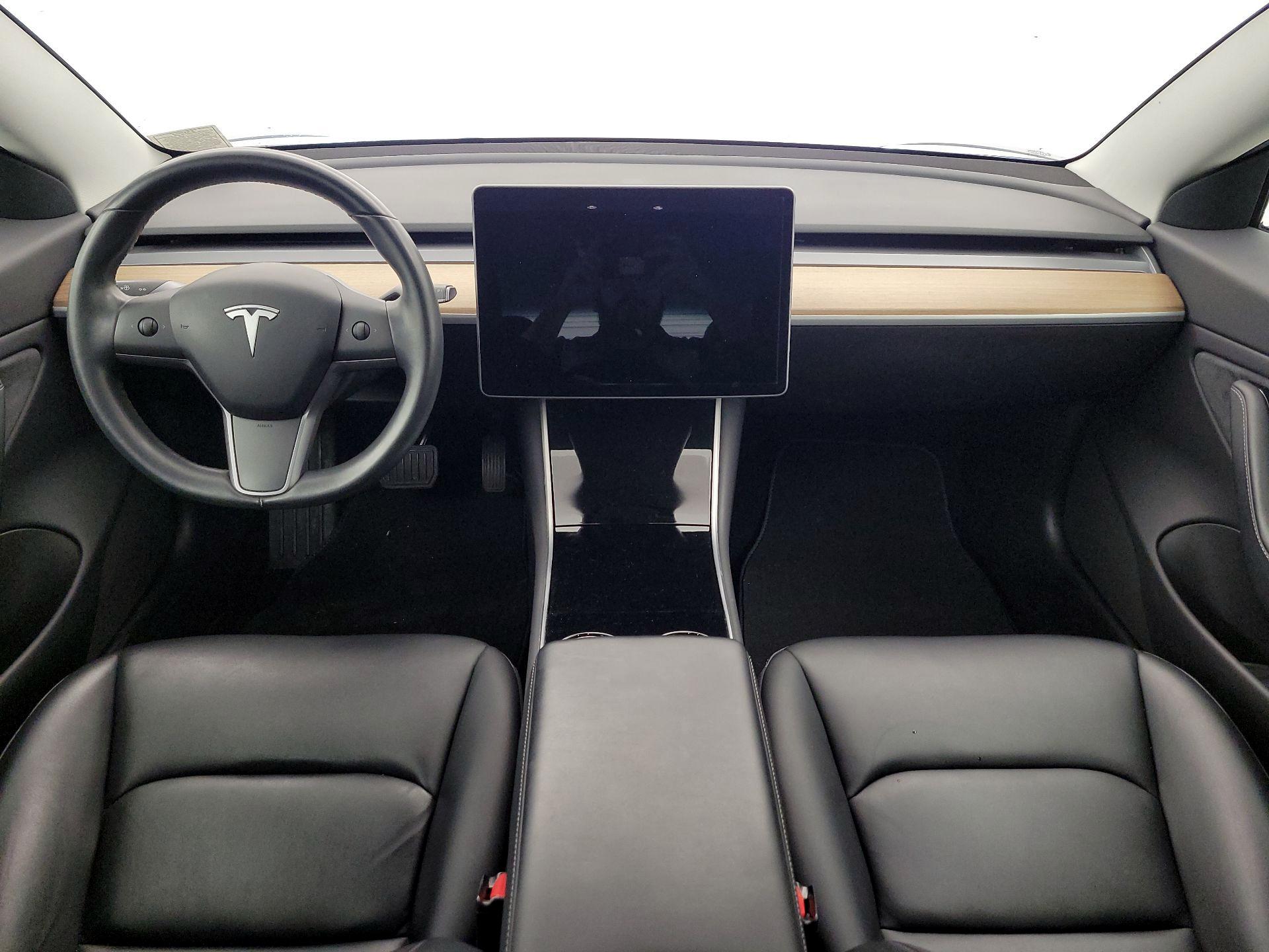 Thumbnail: 2019 Tesla Model 3 - 9