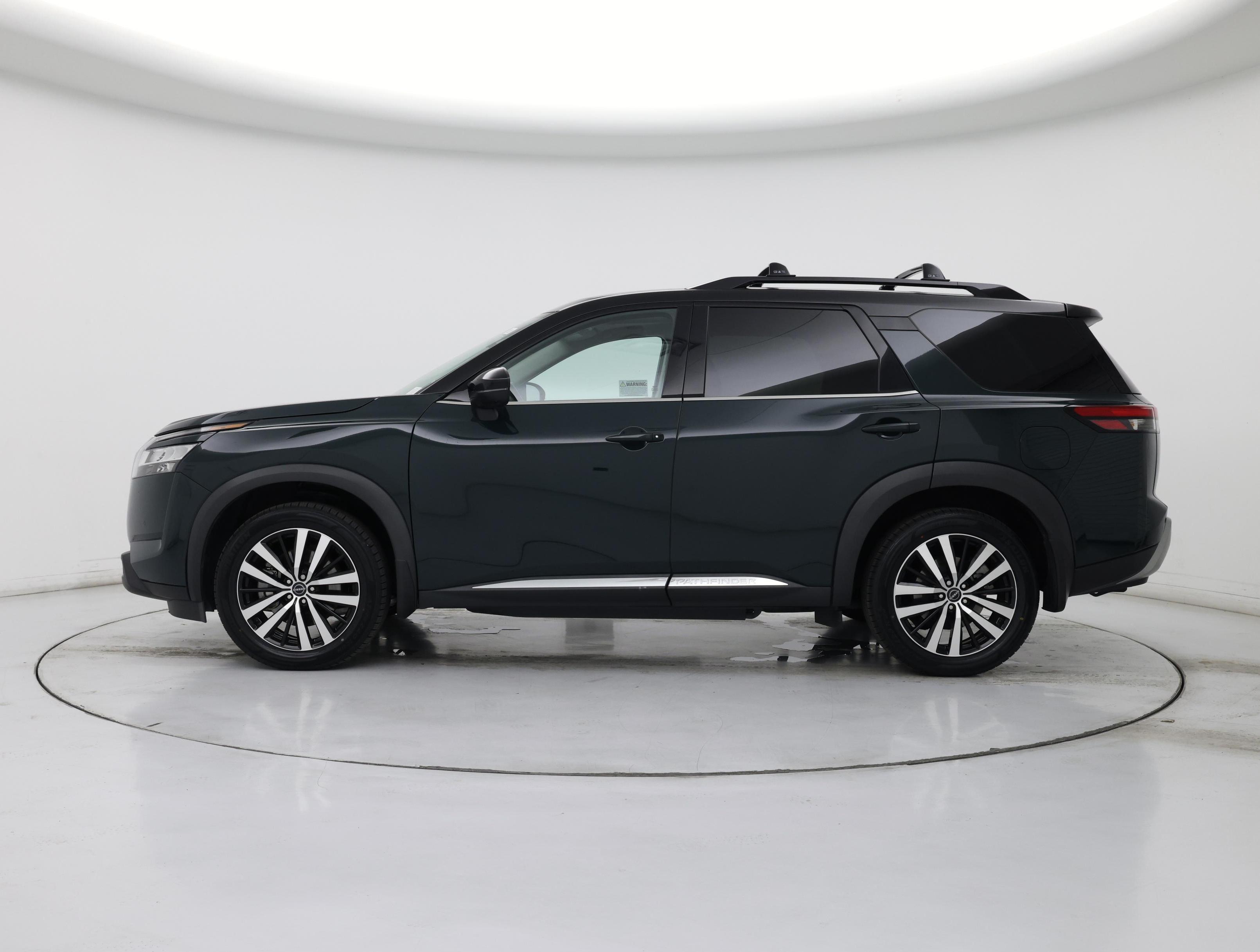 Thumbnail: 2023 Nissan Pathfinder - 3