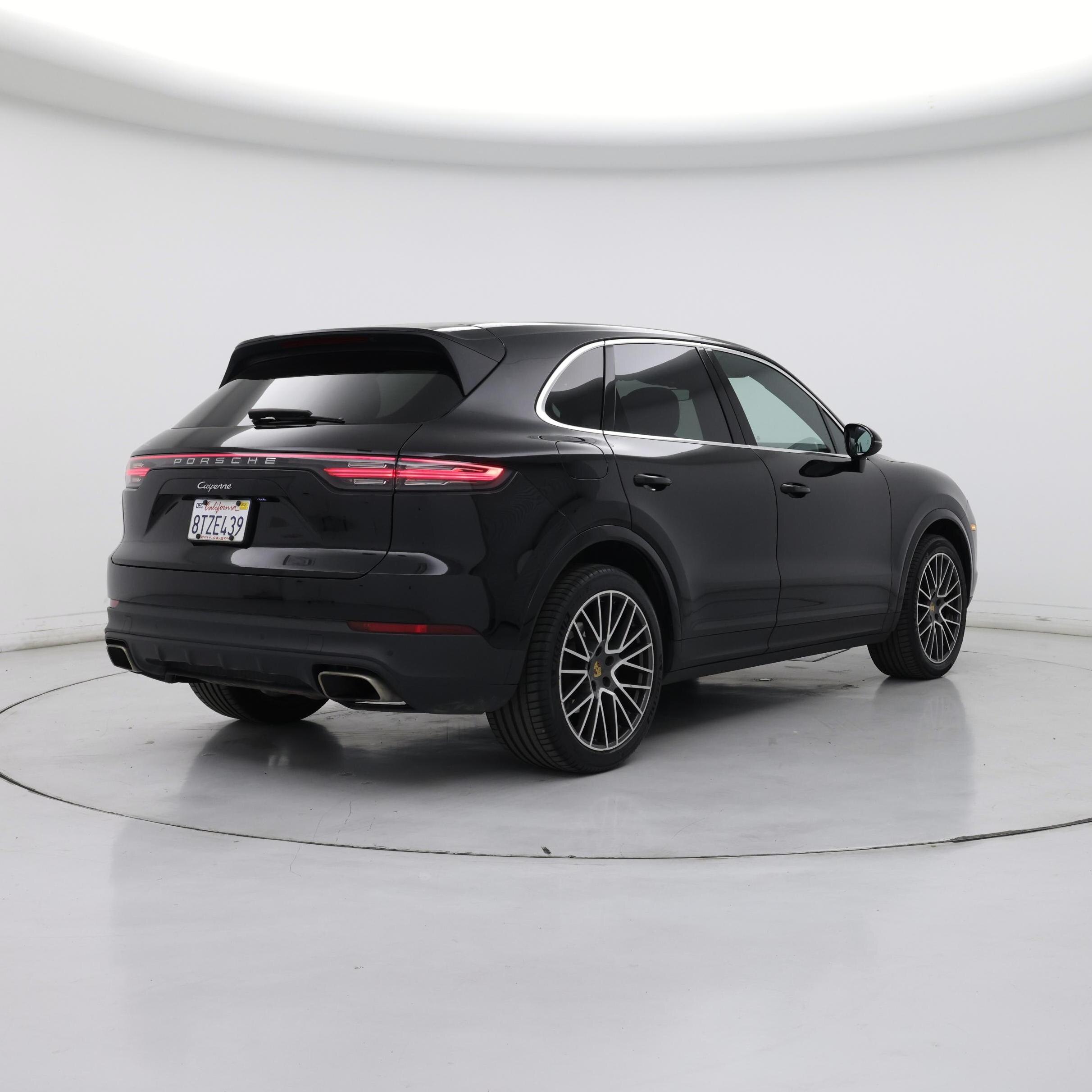 Thumbnail: 2020 Porsche Cayenne - 8
