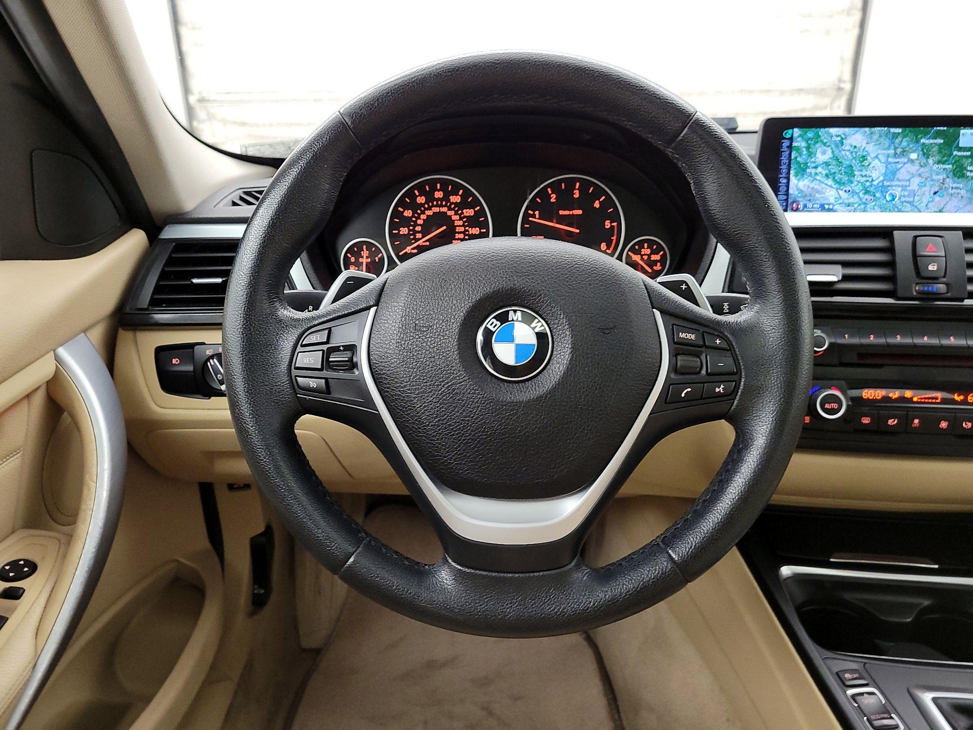 Thumbnail: 2015 BMW 3 Series - 10