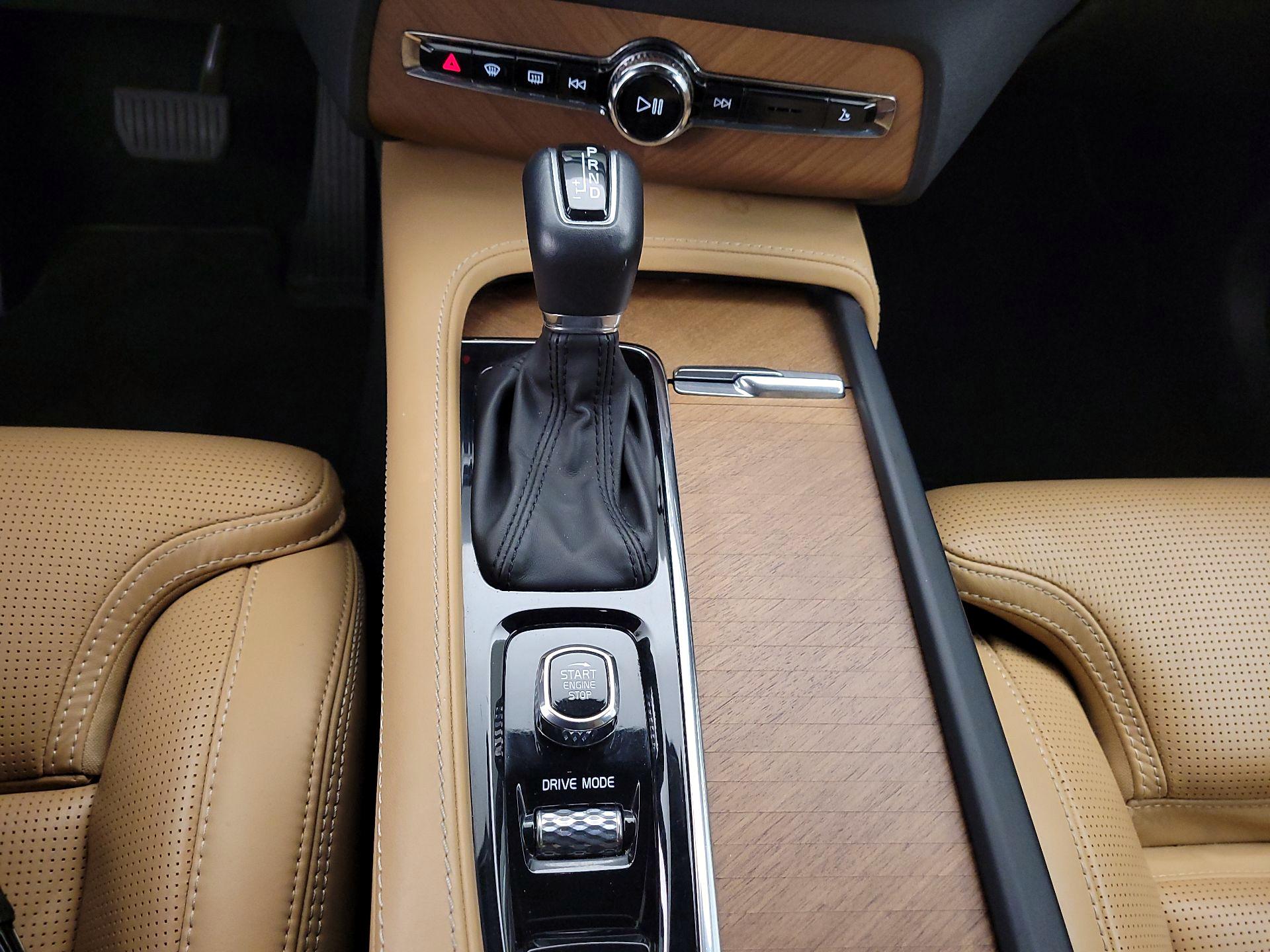 Thumbnail: 2019 Volvo XC90 - 17