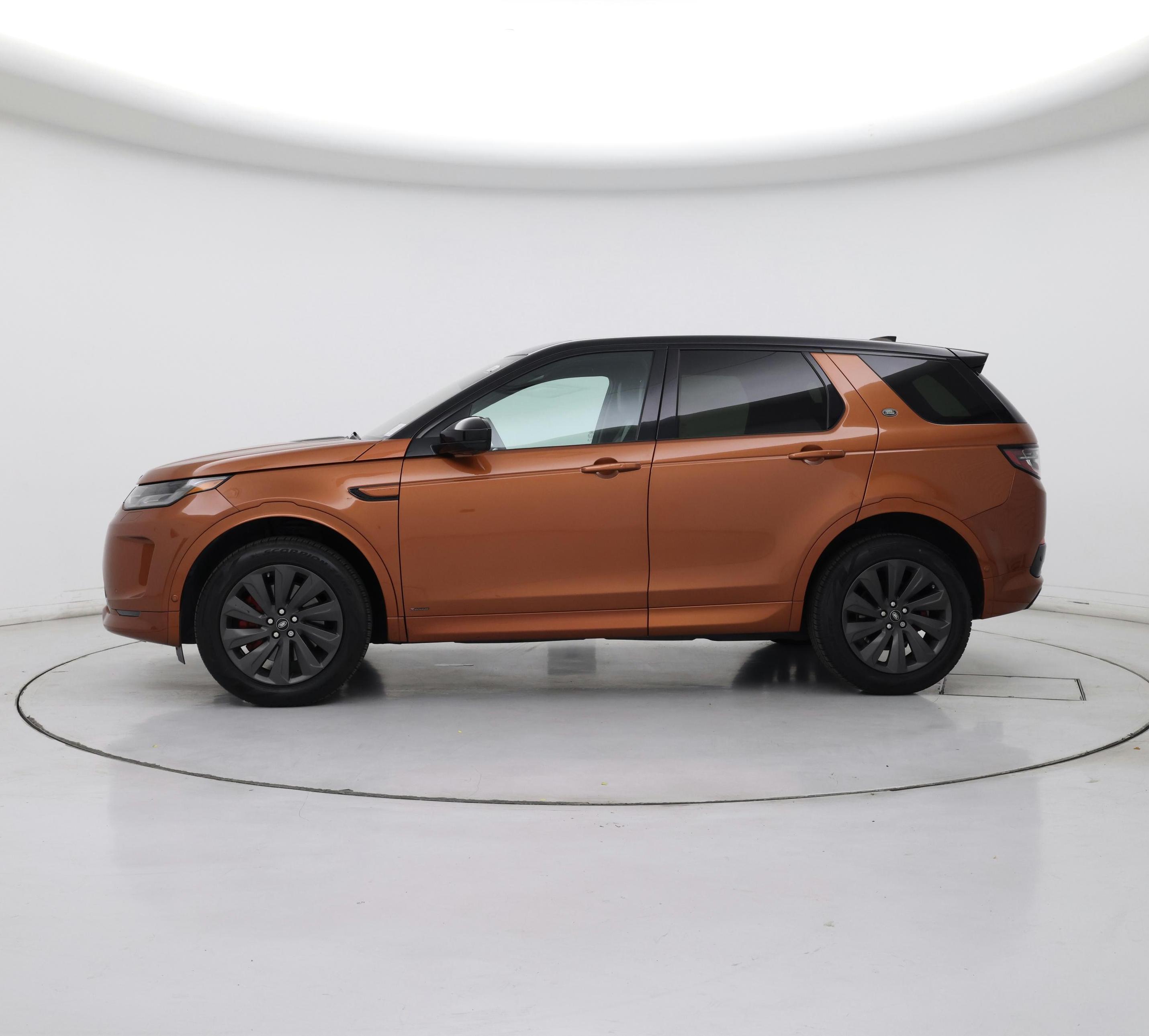 Thumbnail: 2020 Land Rover Discovery Sport - 3