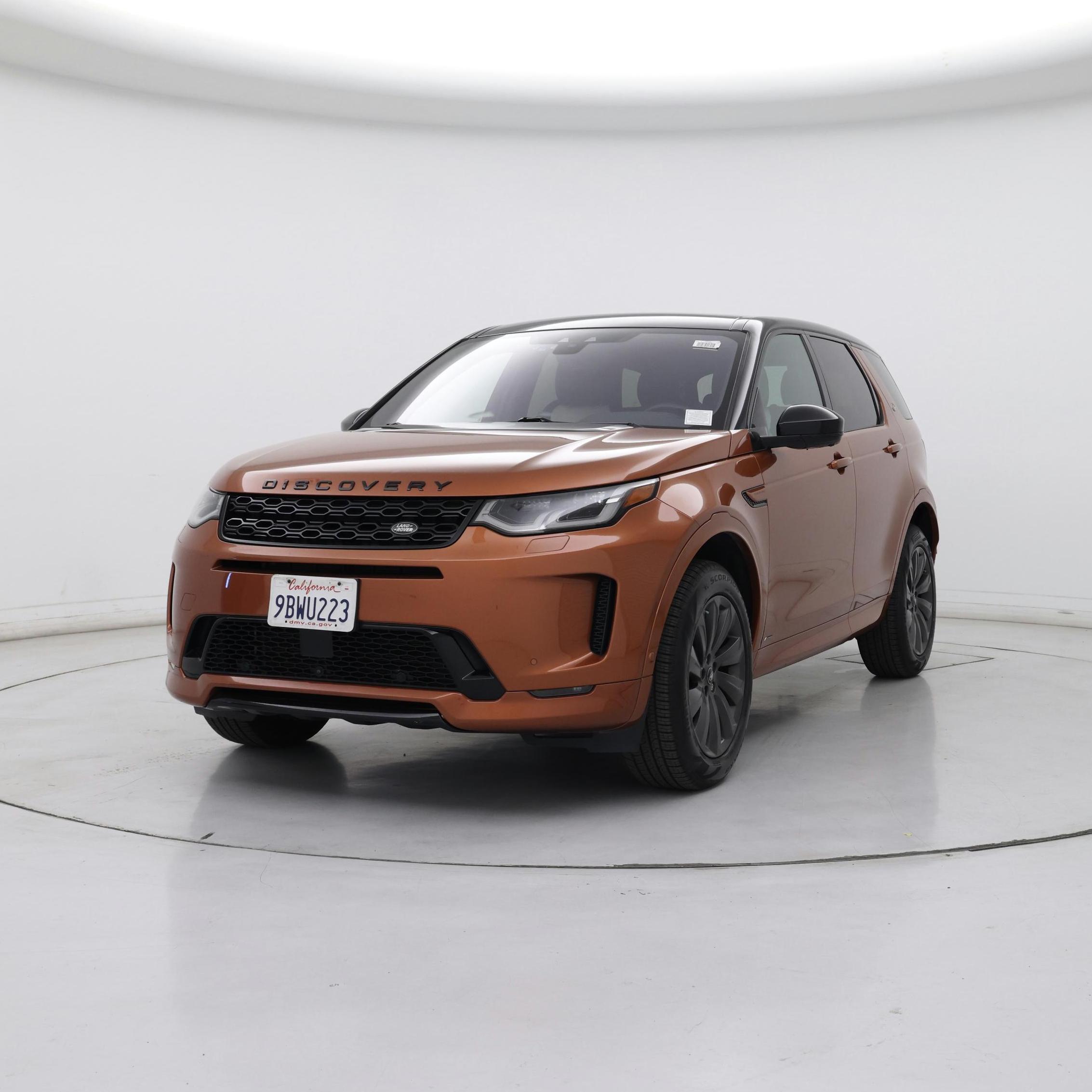 Thumbnail: 2020 Land Rover Discovery Sport - 4