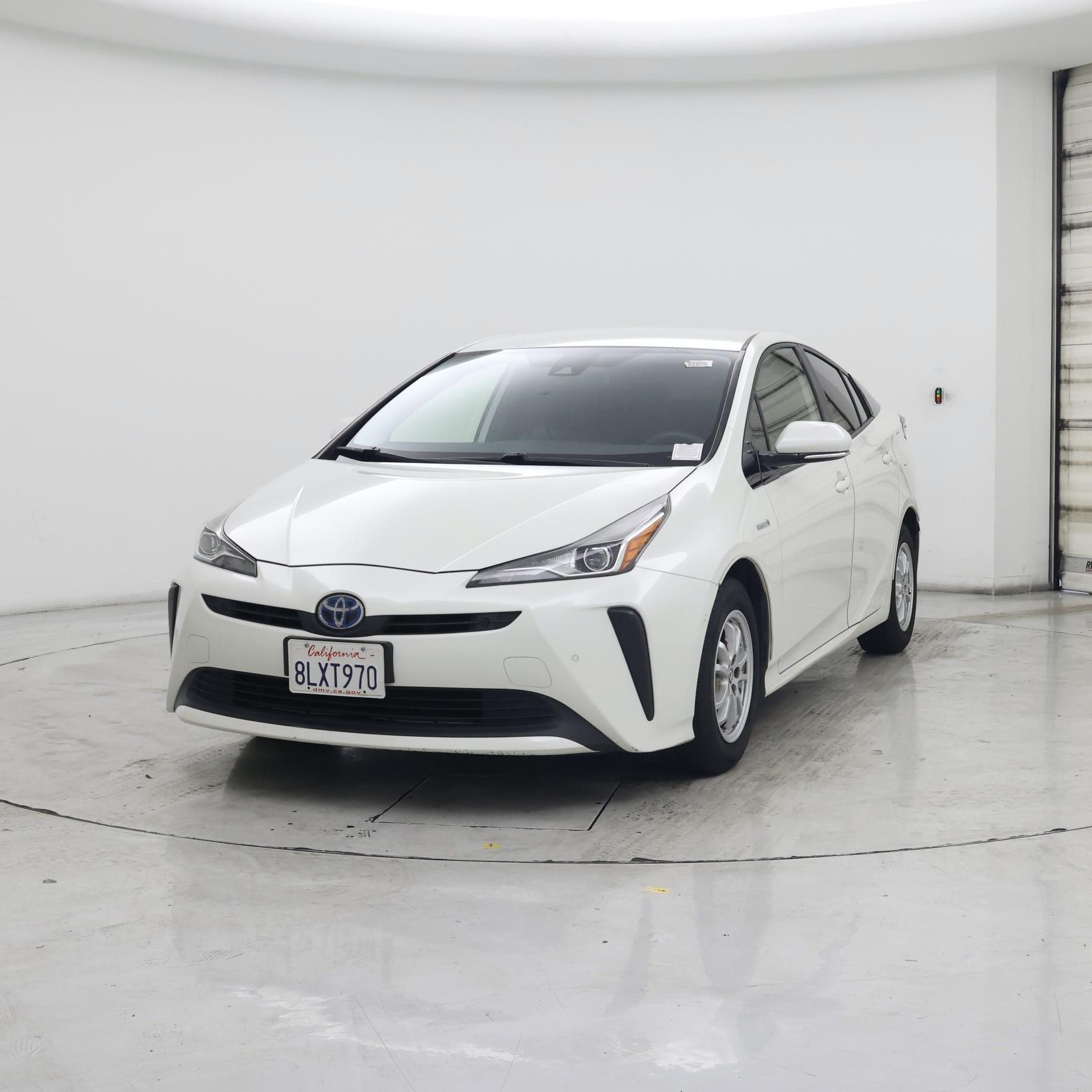 Thumbnail: 2019 Toyota Prius - 4