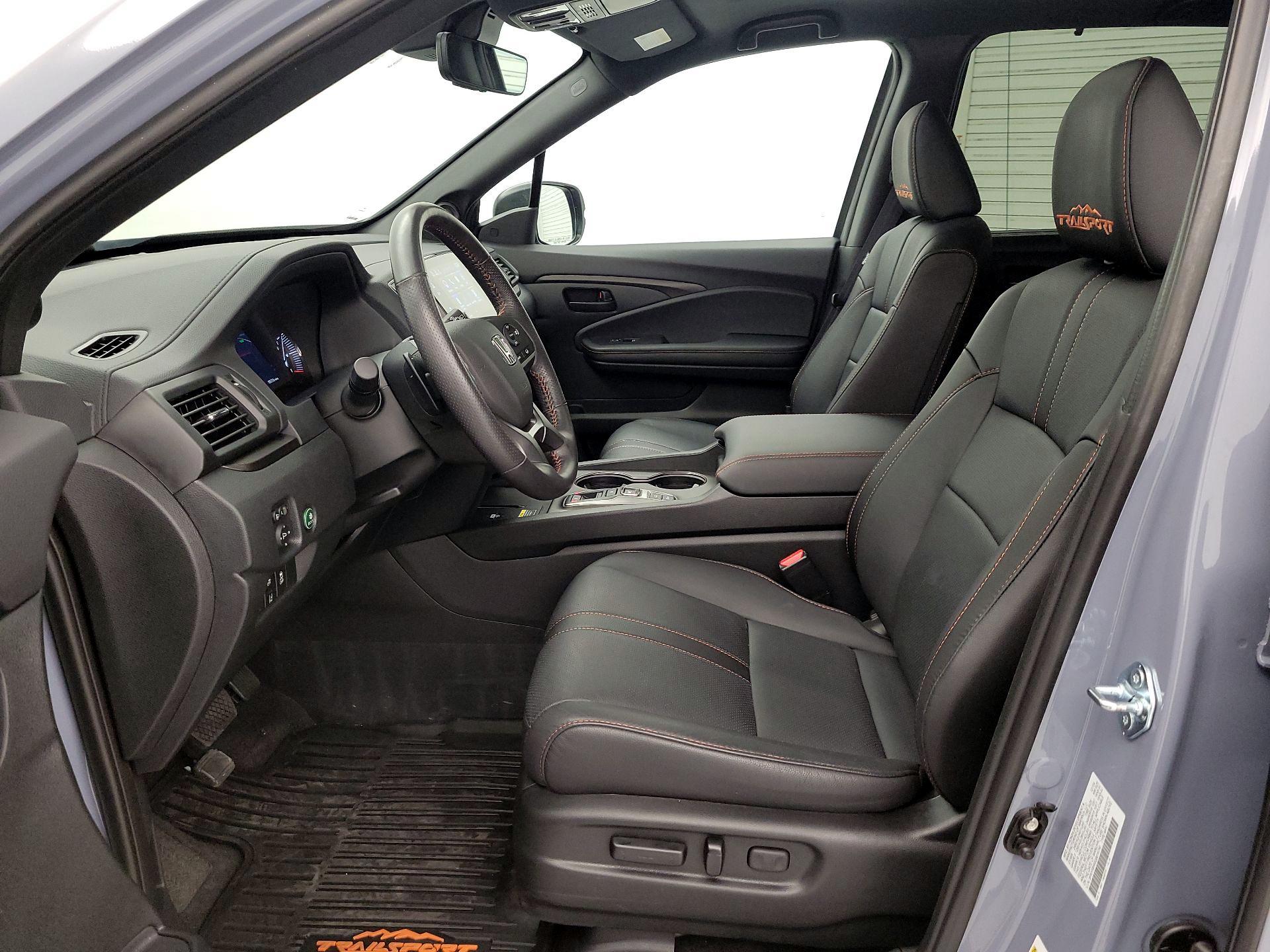 Thumbnail: 2025 Honda Passport - 11