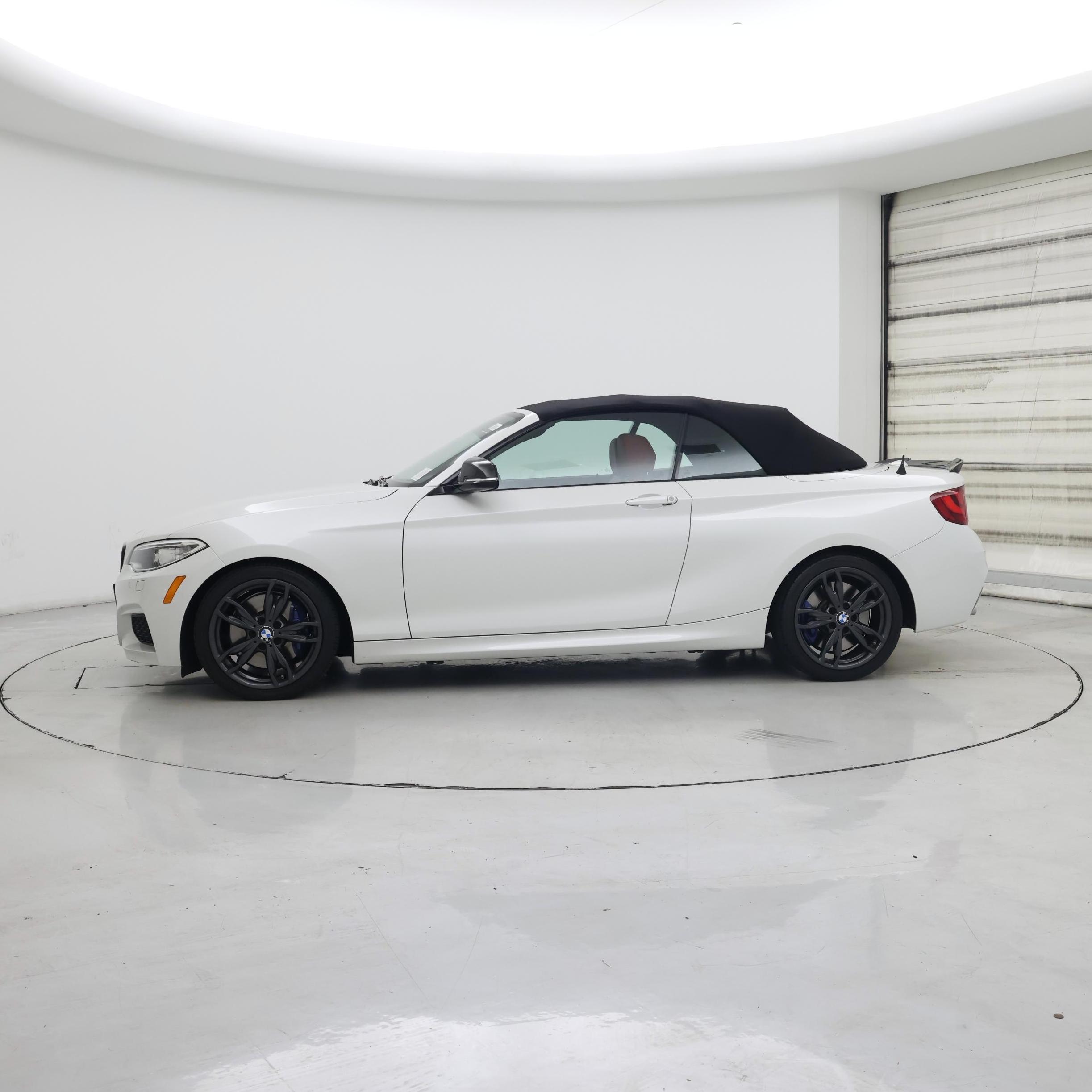 Thumbnail: 2016 BMW 2 Series - 3