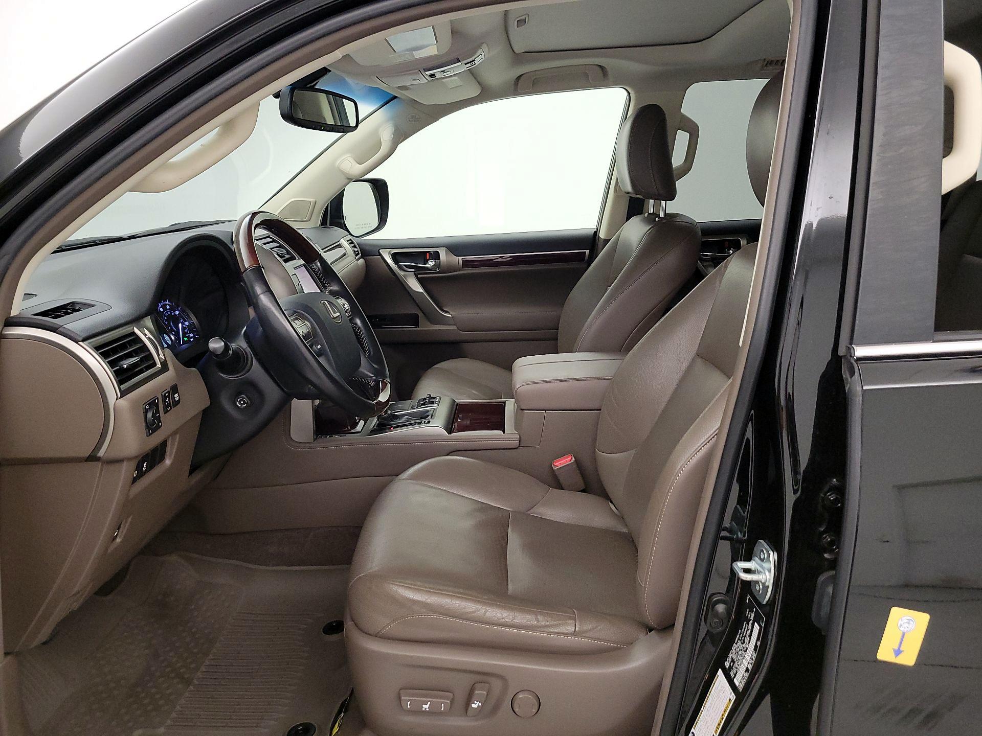Thumbnail: 2017 Lexus GX - 11