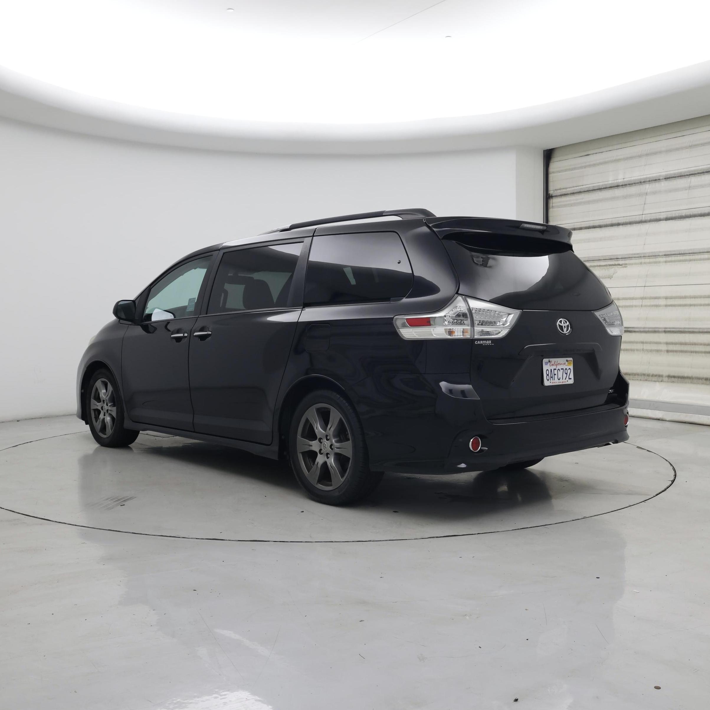 Thumbnail: 2017 Toyota Sienna - 2