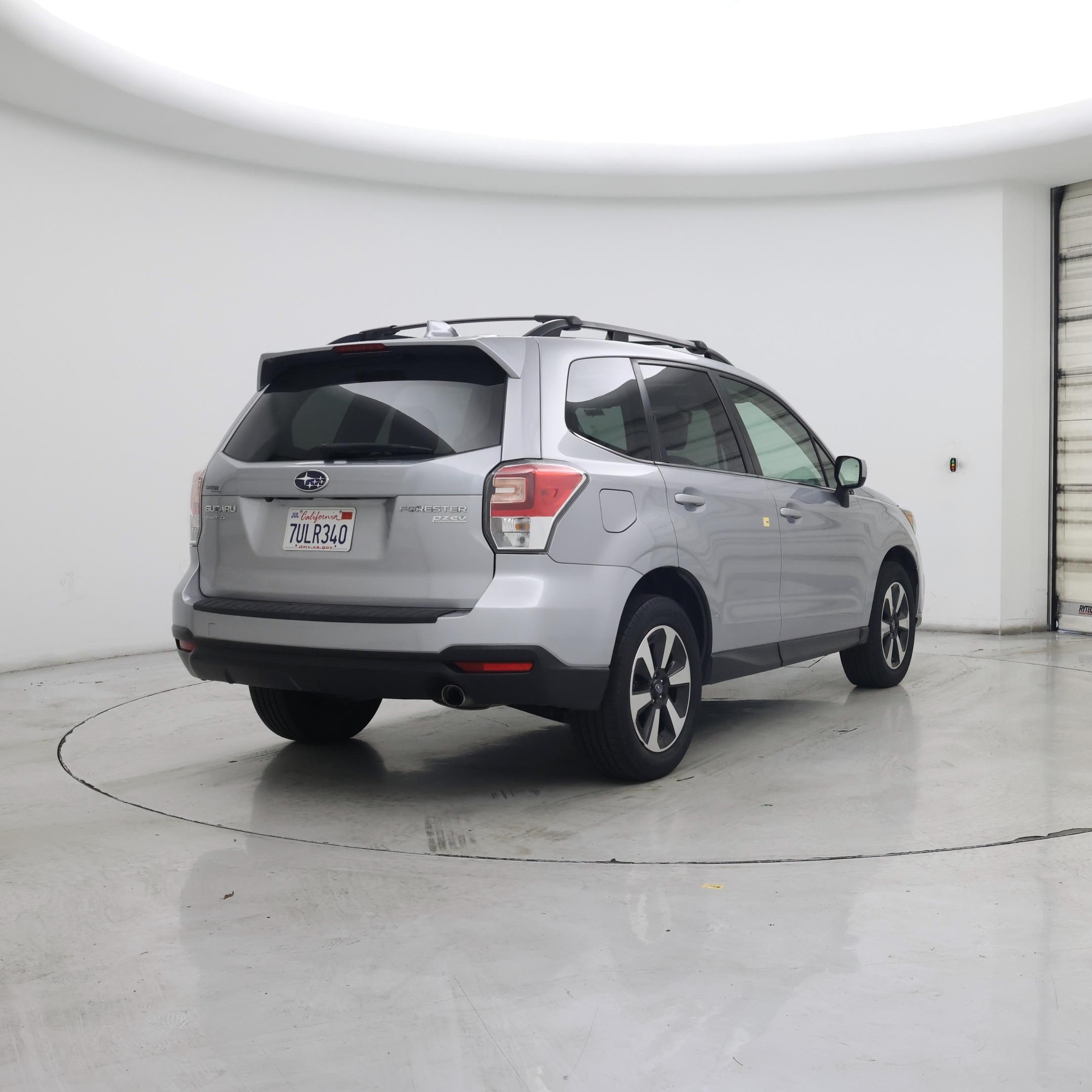 Thumbnail: 2017 Subaru Forester - 8