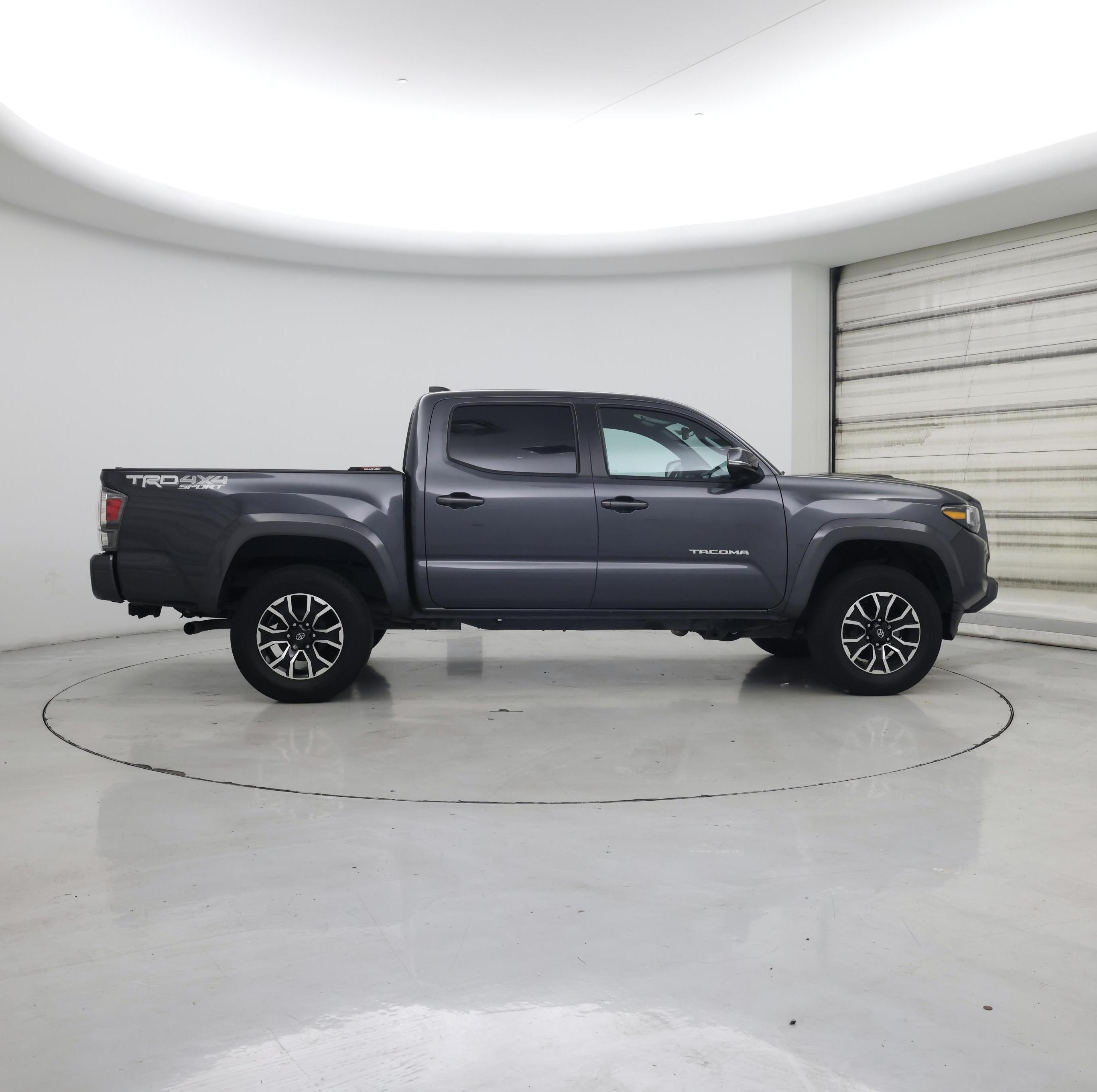 Thumbnail: 2022 Toyota Tacoma - 7