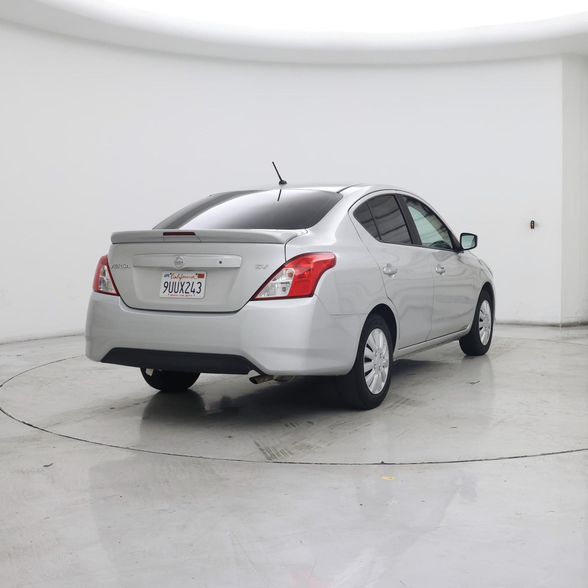 Thumbnail: 2018 Nissan Versa - 8