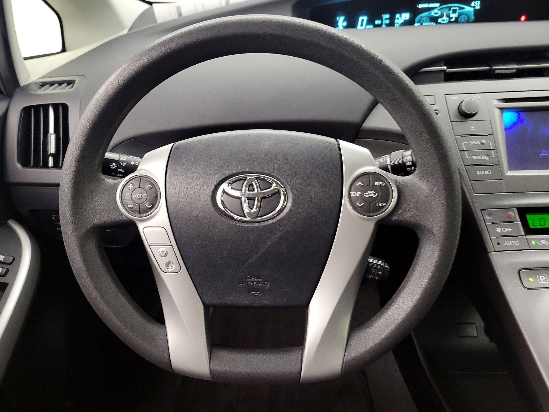 Thumbnail: 2015 Toyota Prius - 10