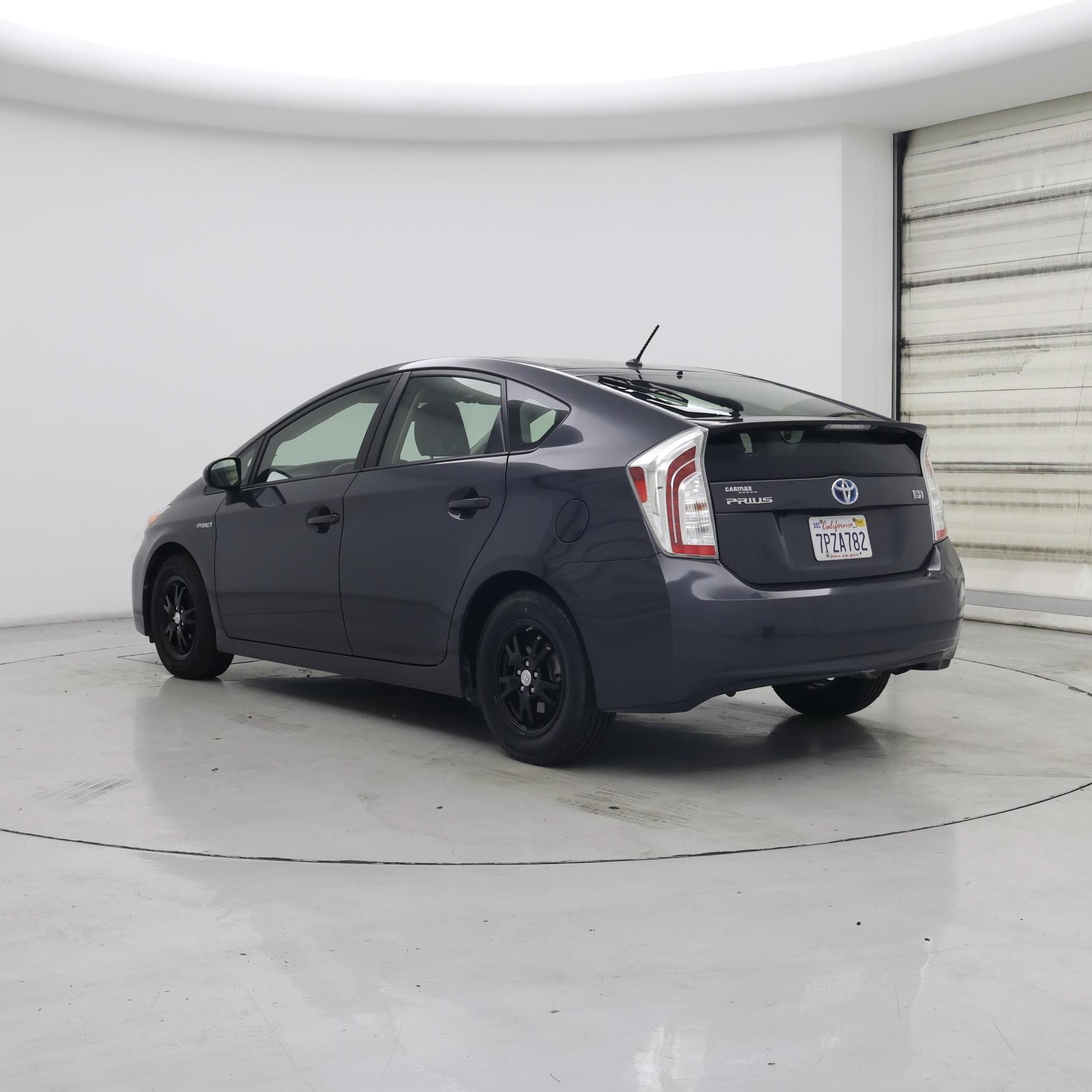 Thumbnail: 2015 Toyota Prius - 2