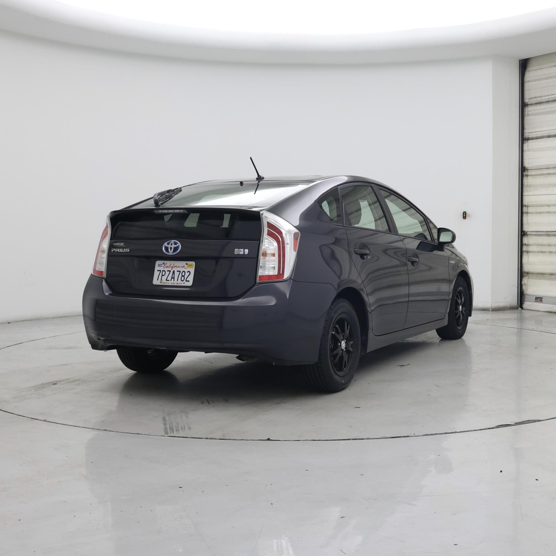 Thumbnail: 2015 Toyota Prius - 8