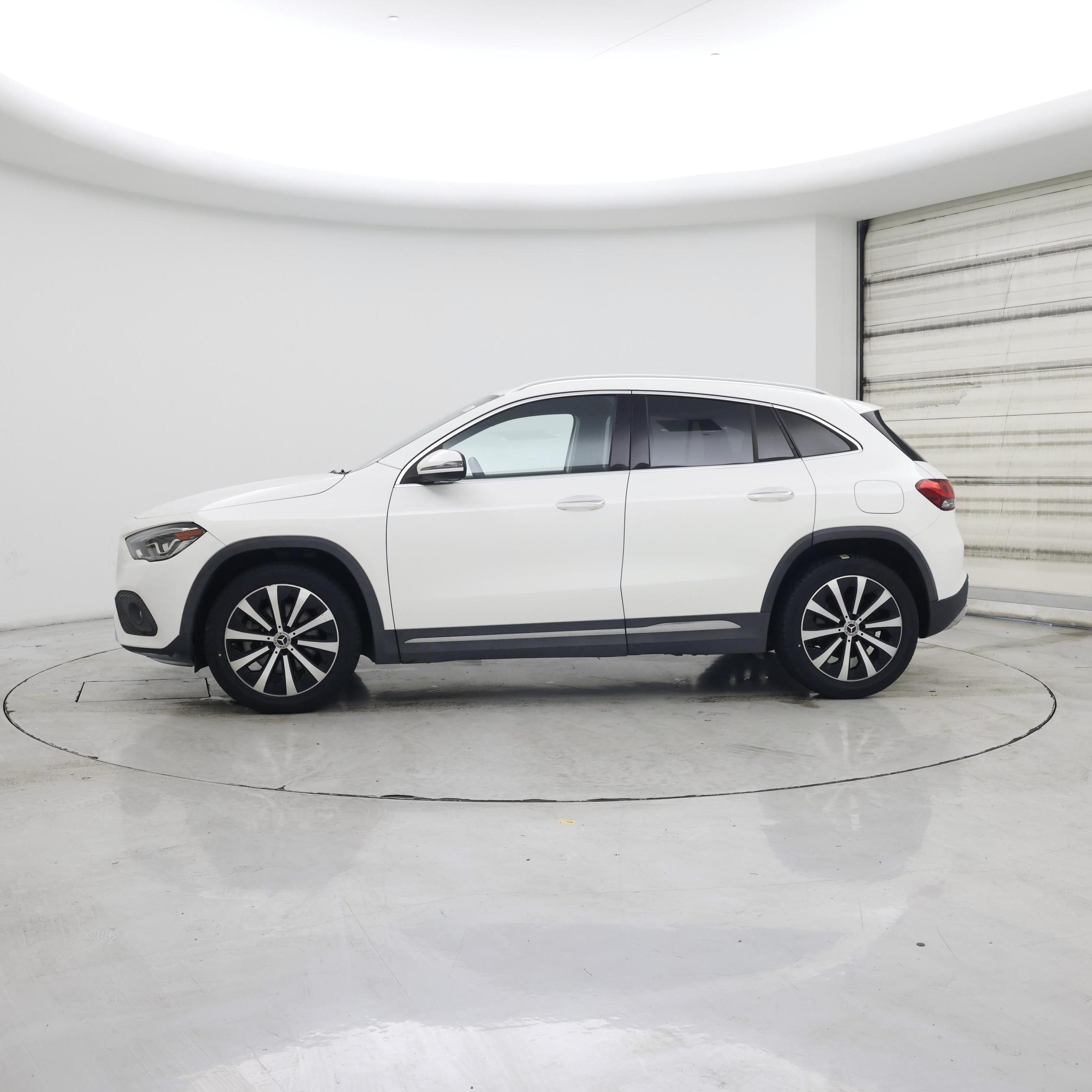 Thumbnail: 2021 Mercedes-Benz GLA - 3