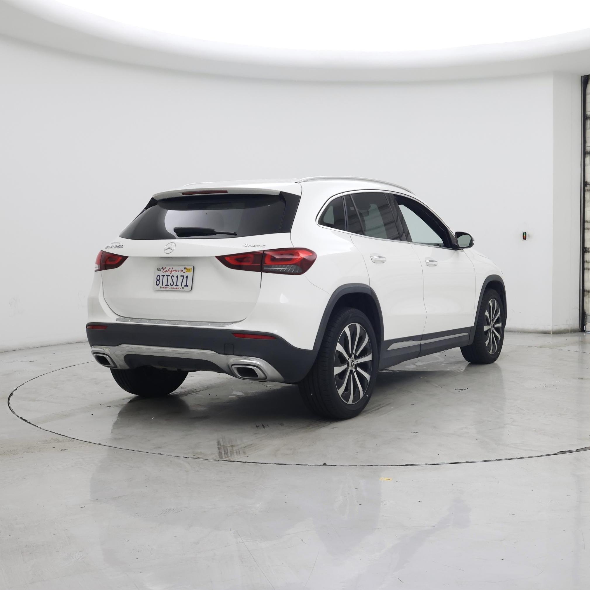 Thumbnail: 2021 Mercedes-Benz GLA - 8