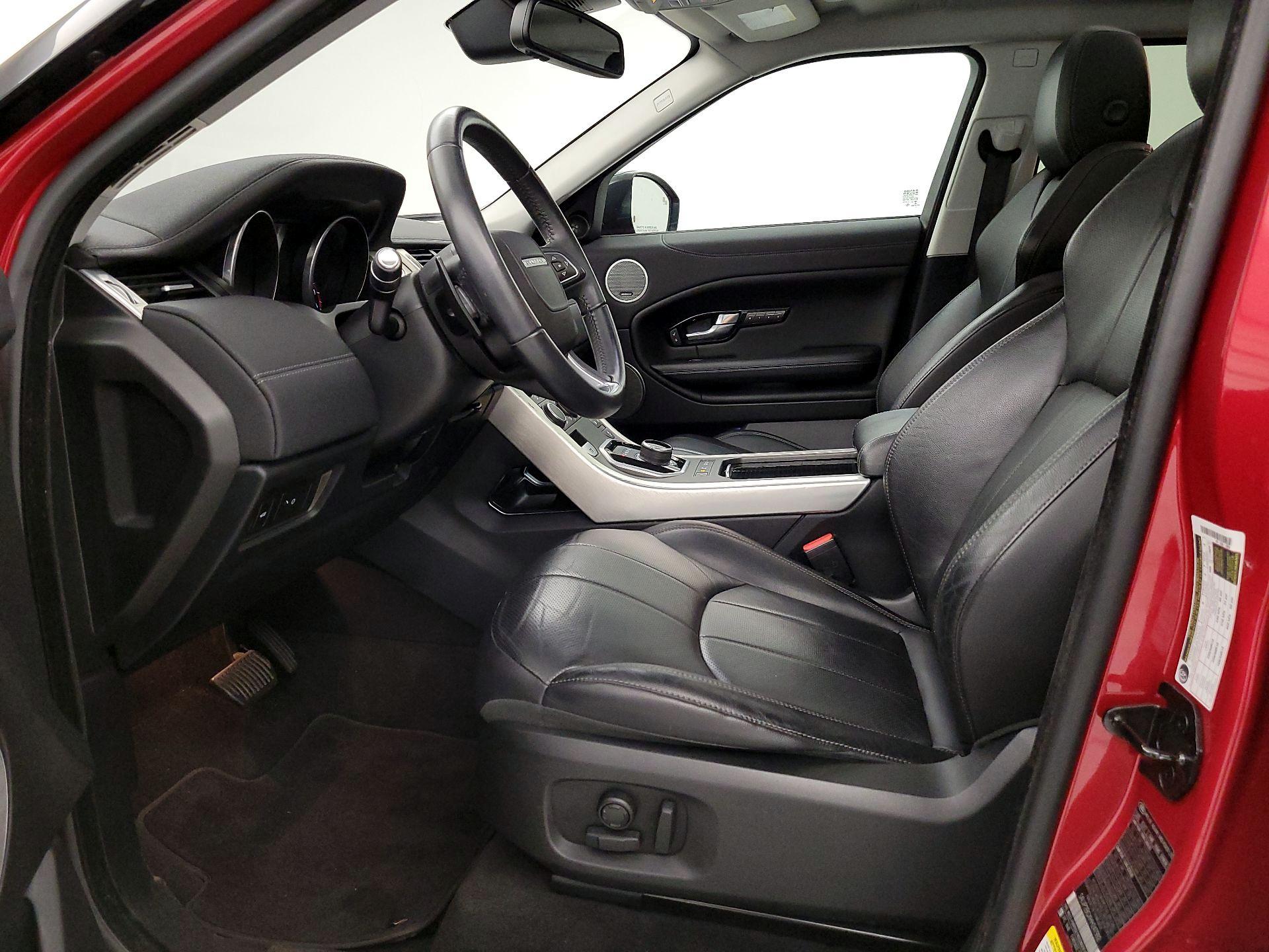 Thumbnail: 2017 Land Rover Range Rover Evoque - 11