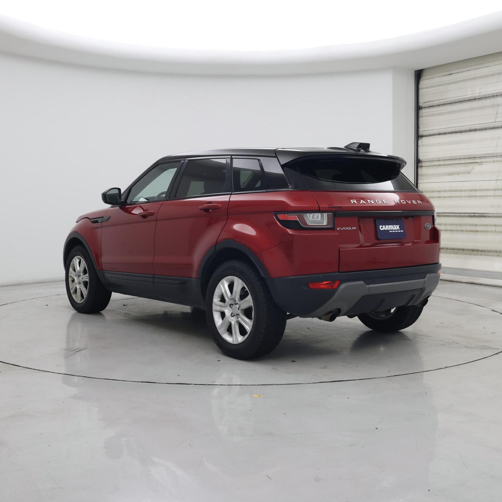 Thumbnail: 2017 Land Rover Range Rover Evoque - 2