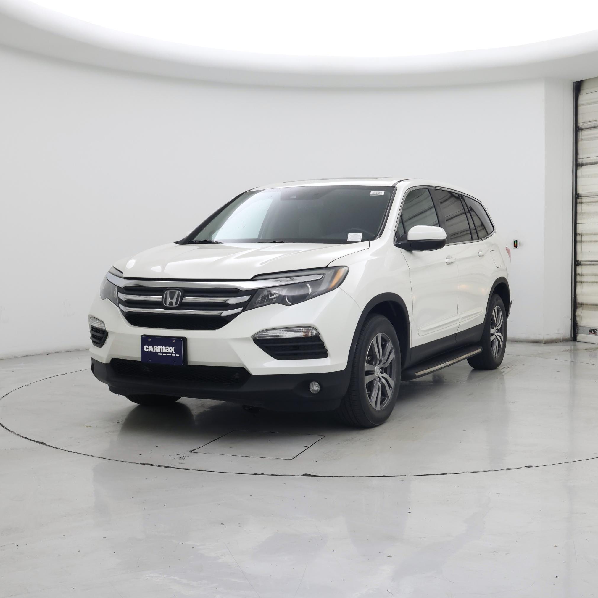 Thumbnail: 2016 Honda Pilot - 4