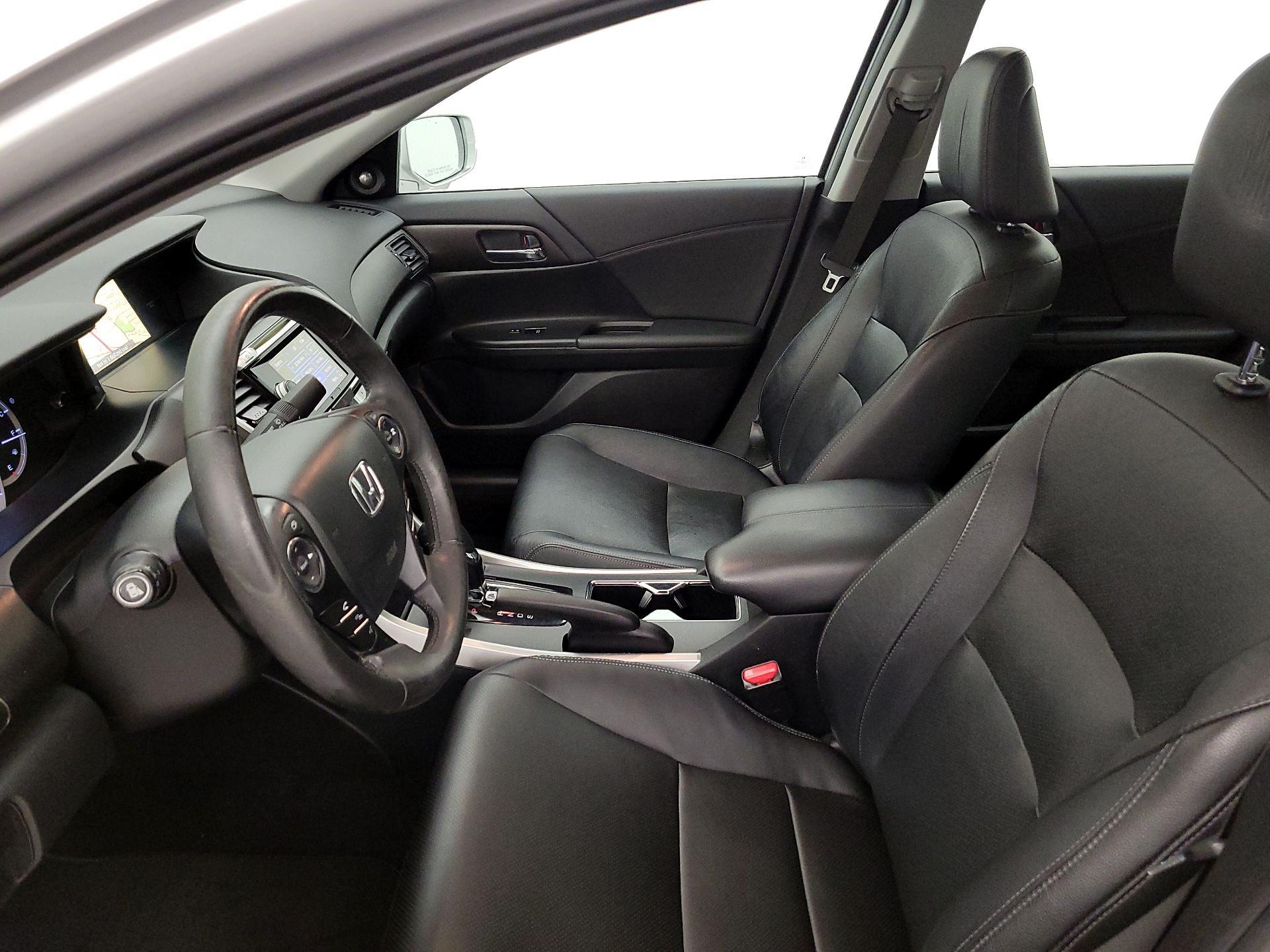 Thumbnail: 2015 Honda Accord - 11