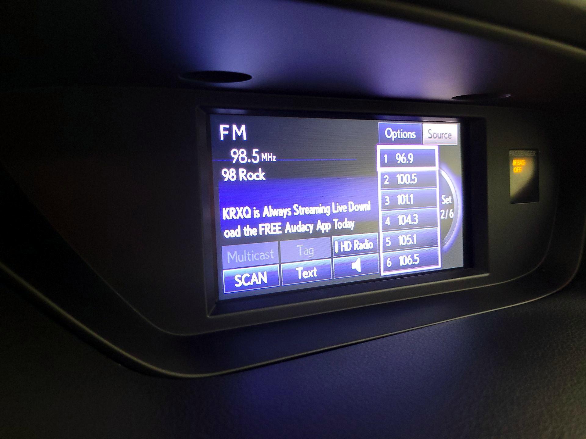 Thumbnail: 2014 Lexus ES - 15