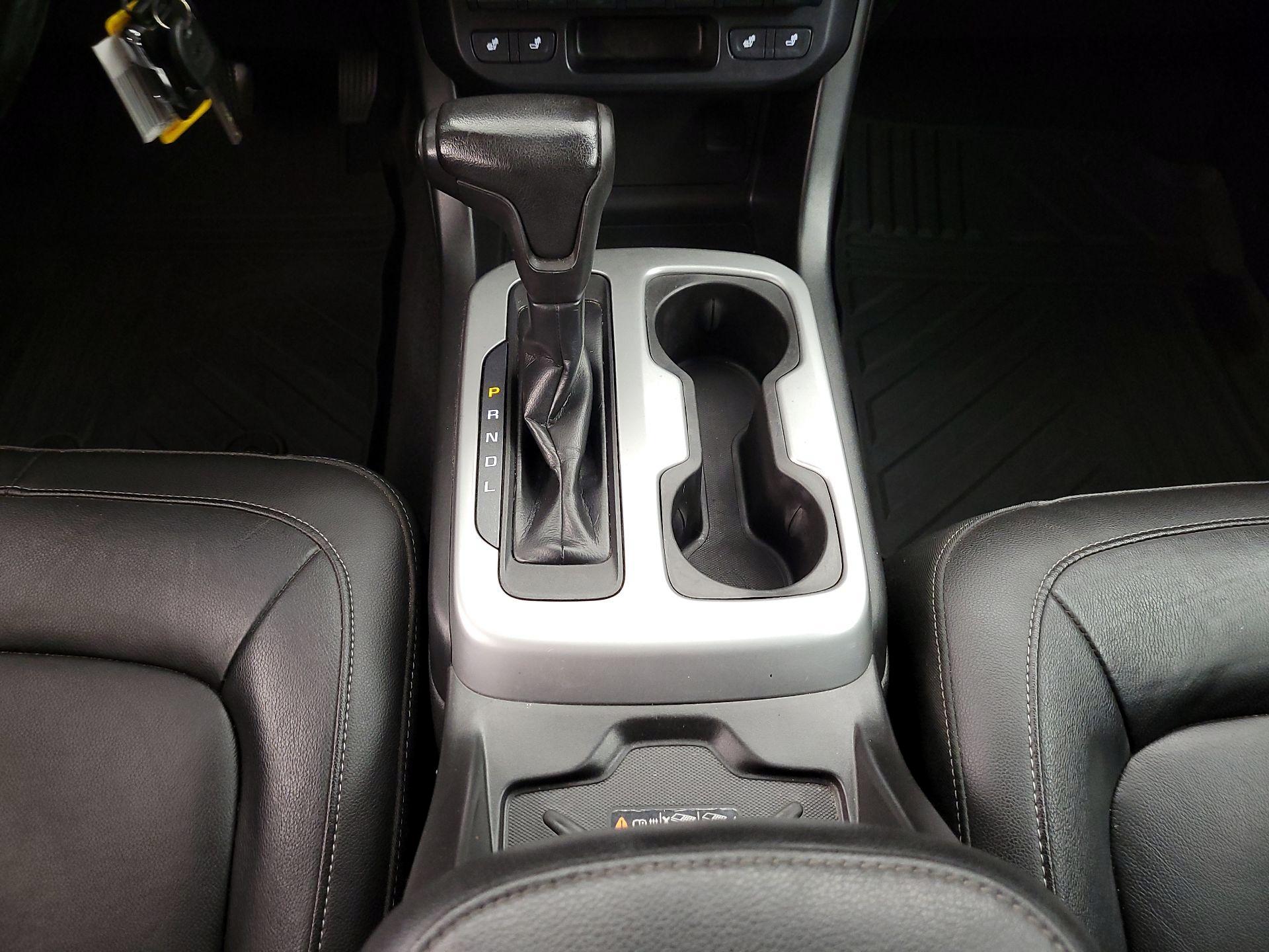 Thumbnail: 2019 Chevrolet Colorado - 17