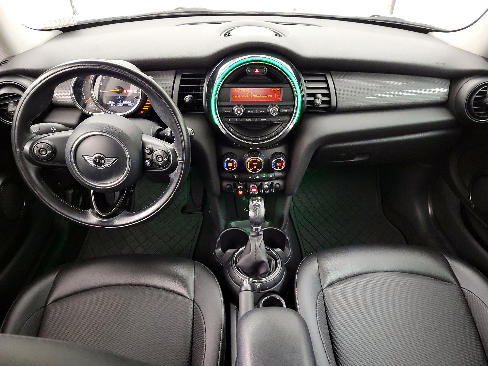Thumbnail: 2015 MINI Cooper Hardtop - 9