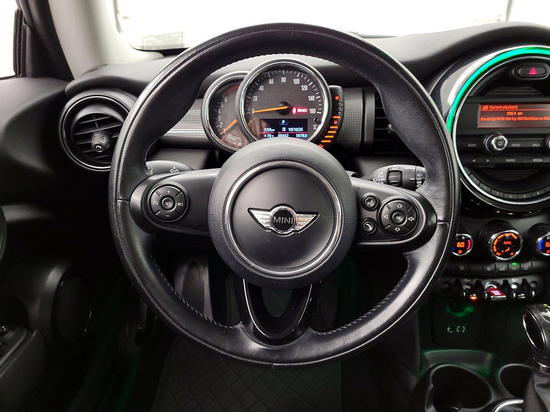 Thumbnail: 2015 MINI Cooper Hardtop - 10