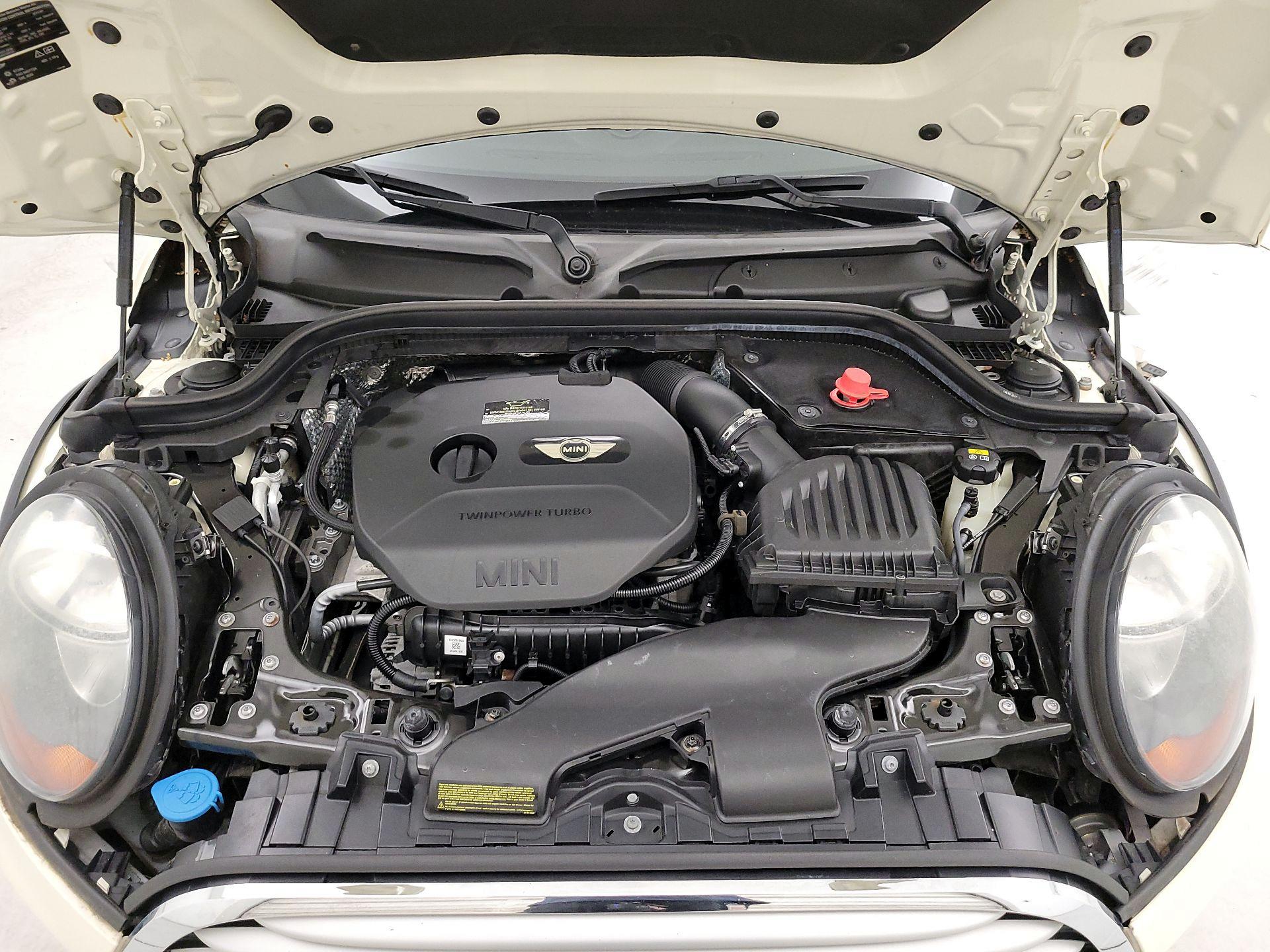 Thumbnail: 2015 MINI Cooper Hardtop - 20