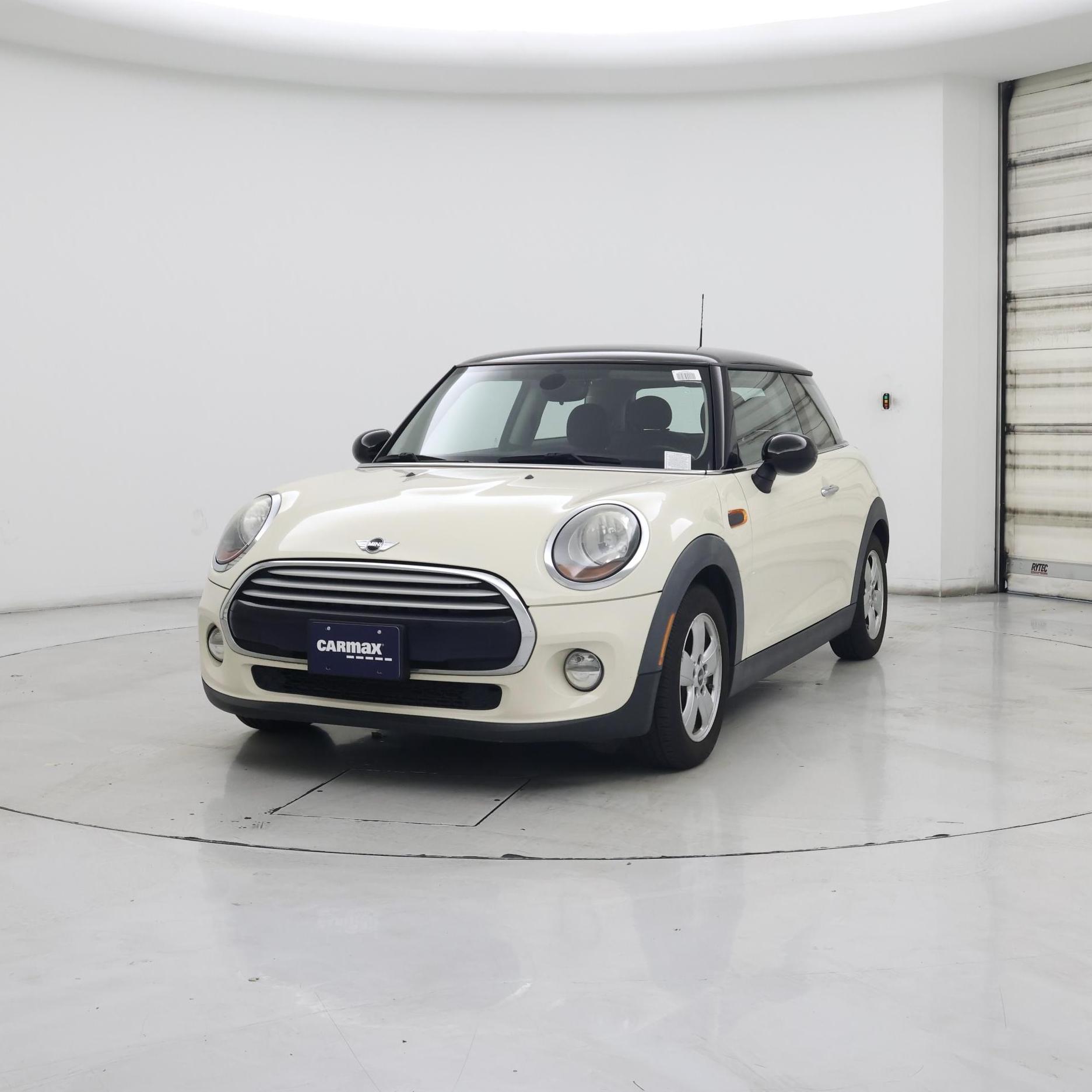 Thumbnail: 2015 MINI Cooper Hardtop - 4