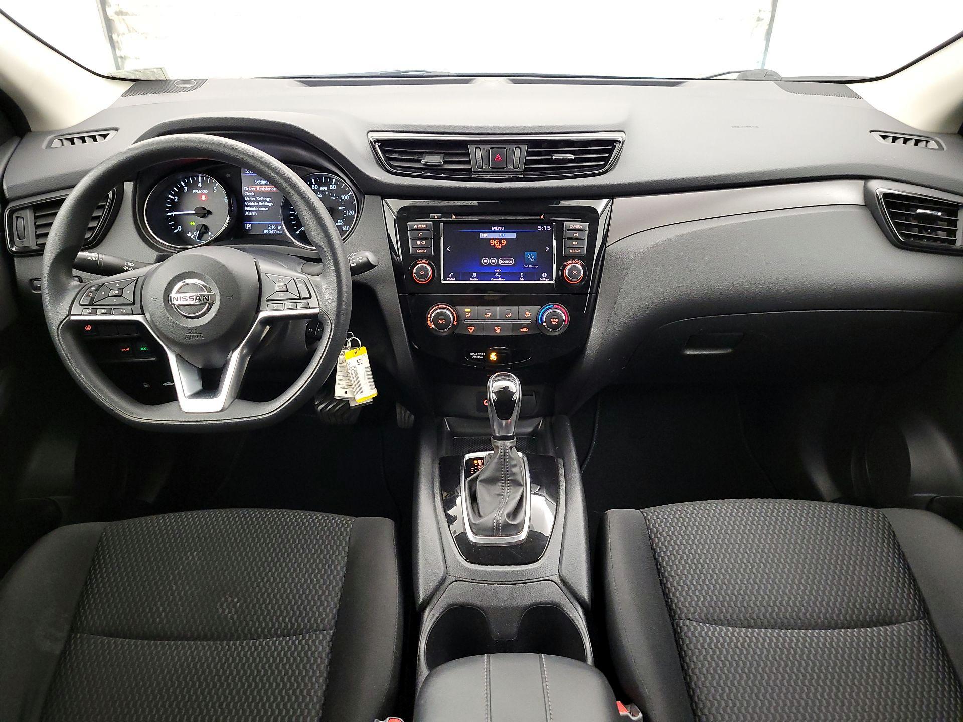 Thumbnail: 2020 Nissan Rogue Sport - 9