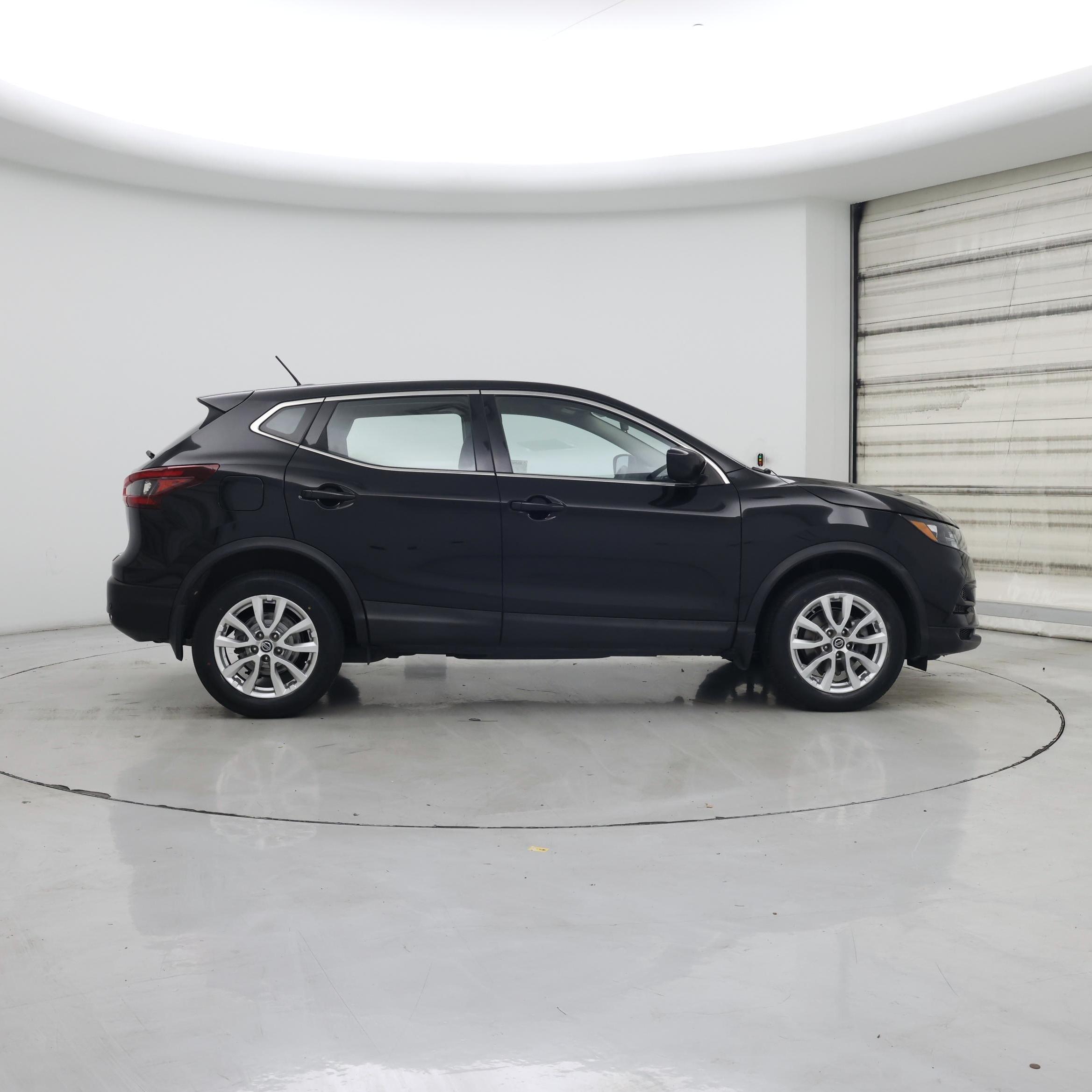 Thumbnail: 2020 Nissan Rogue Sport - 7