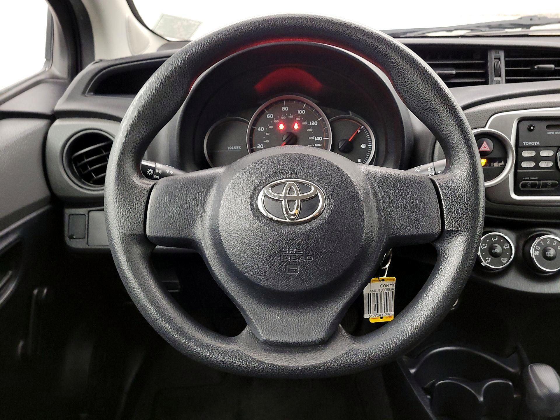 Thumbnail: 2014 Toyota Yaris - 10