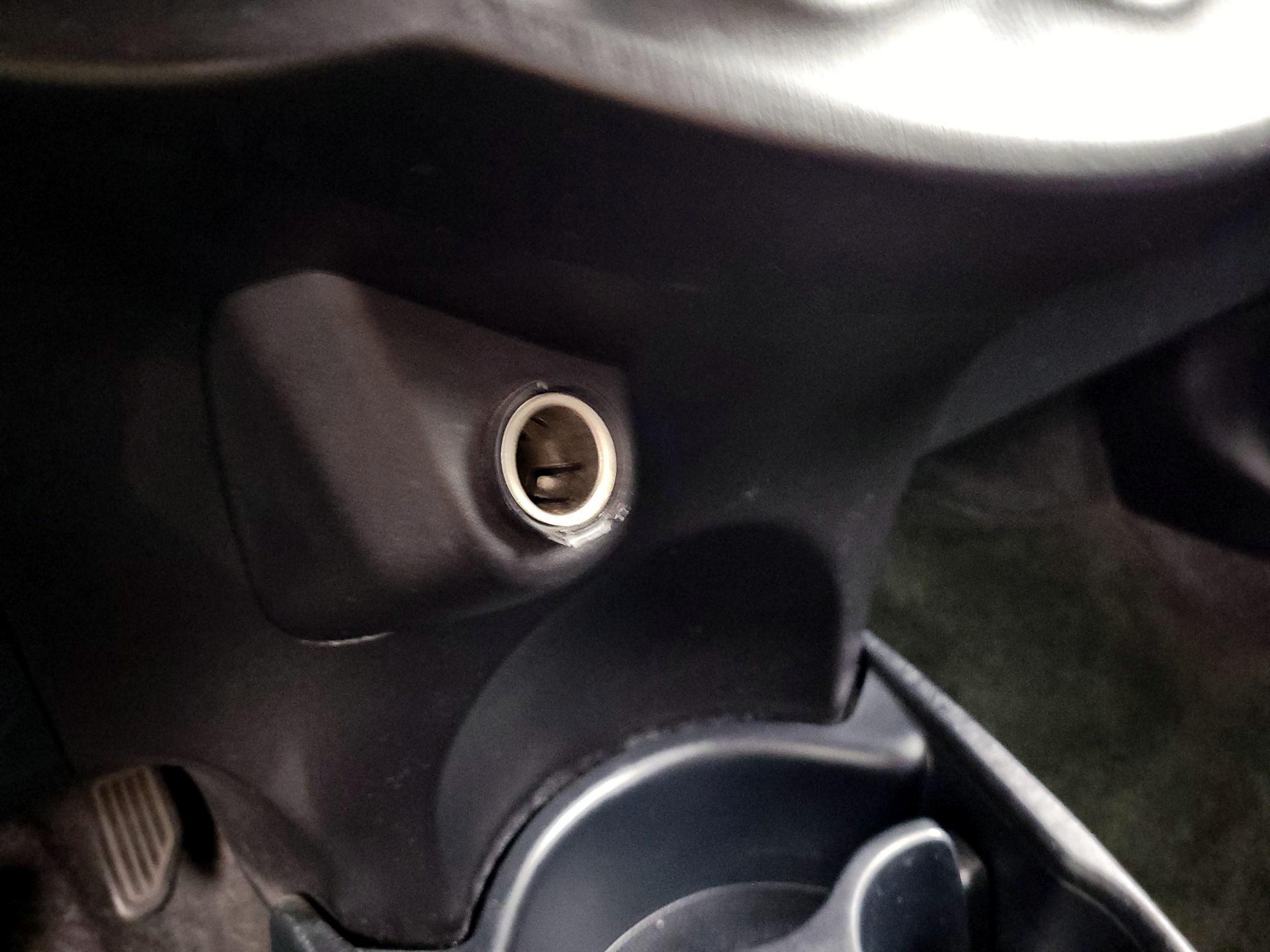 Thumbnail: 2014 Toyota Yaris - 17