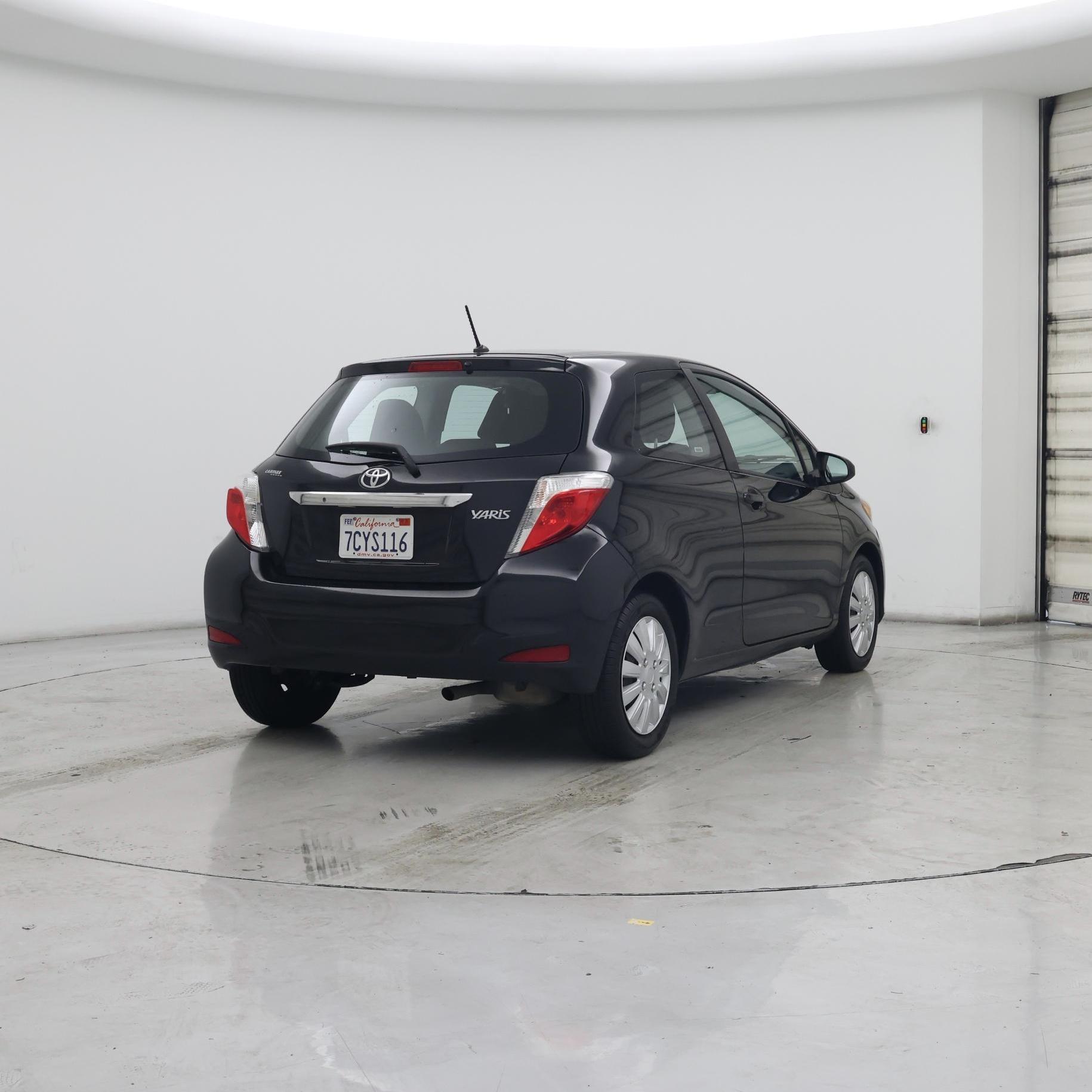 Thumbnail: 2014 Toyota Yaris - 8