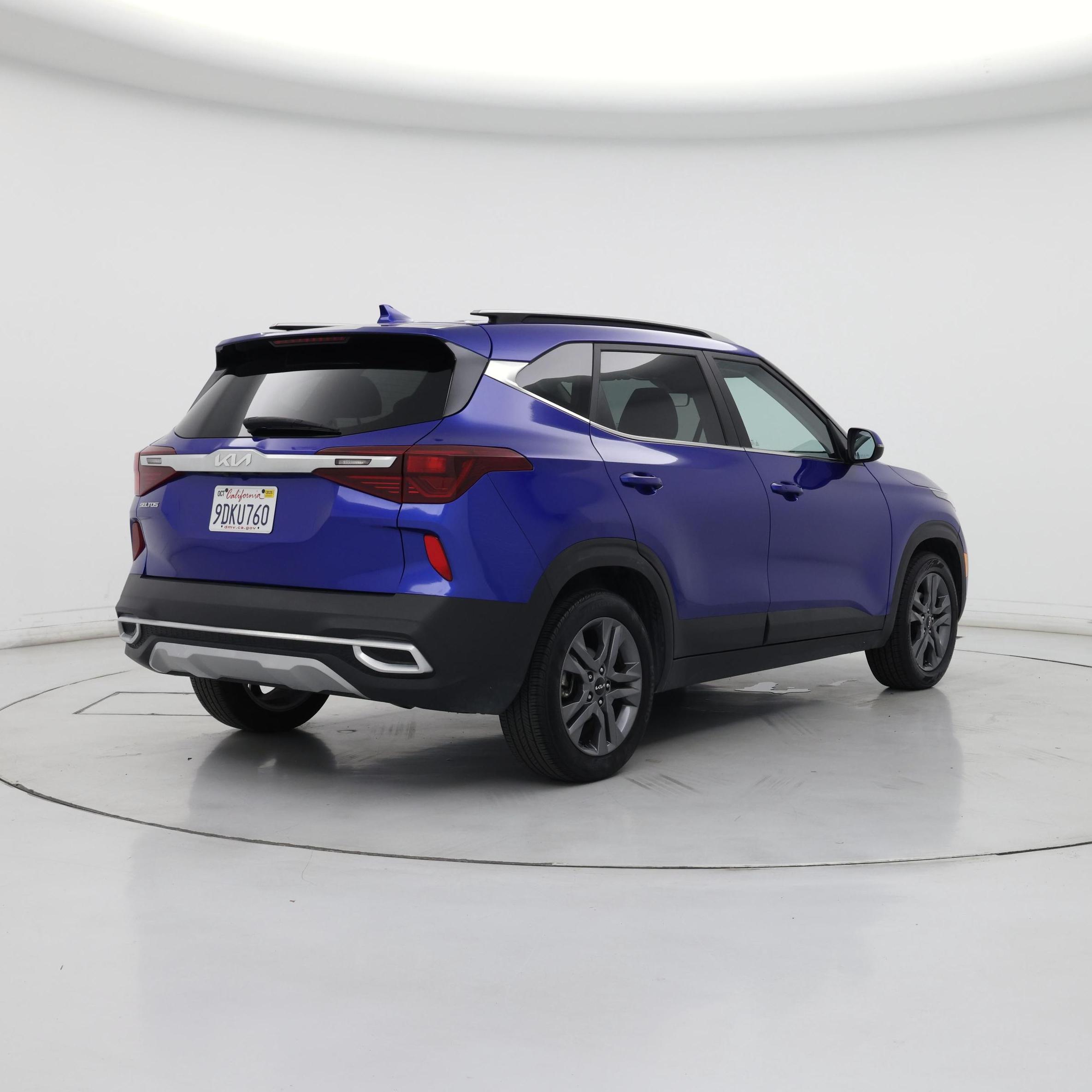 Thumbnail: 2023 Kia Seltos - 8