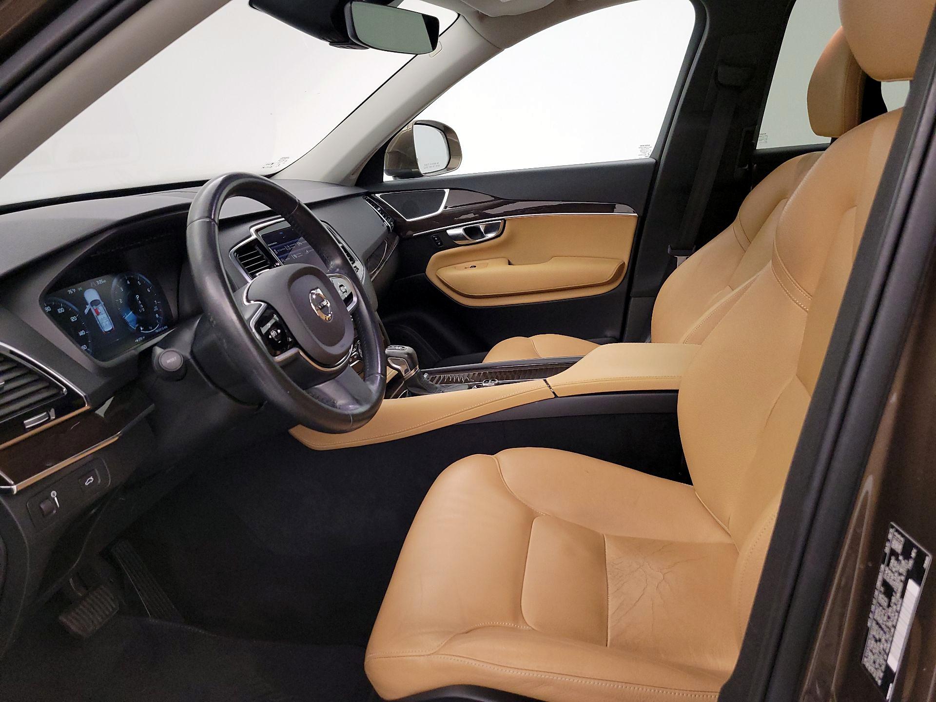 Thumbnail: 2016 Volvo XC90 - 11