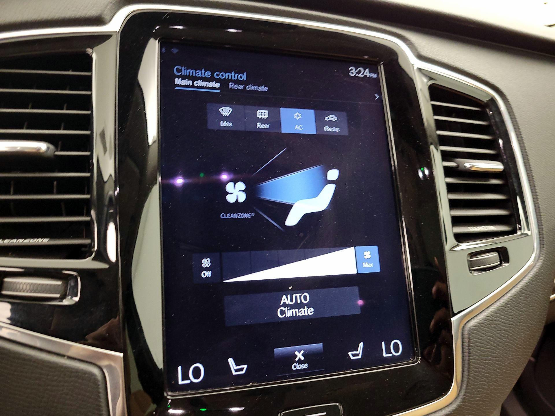 Thumbnail: 2016 Volvo XC90 - 17
