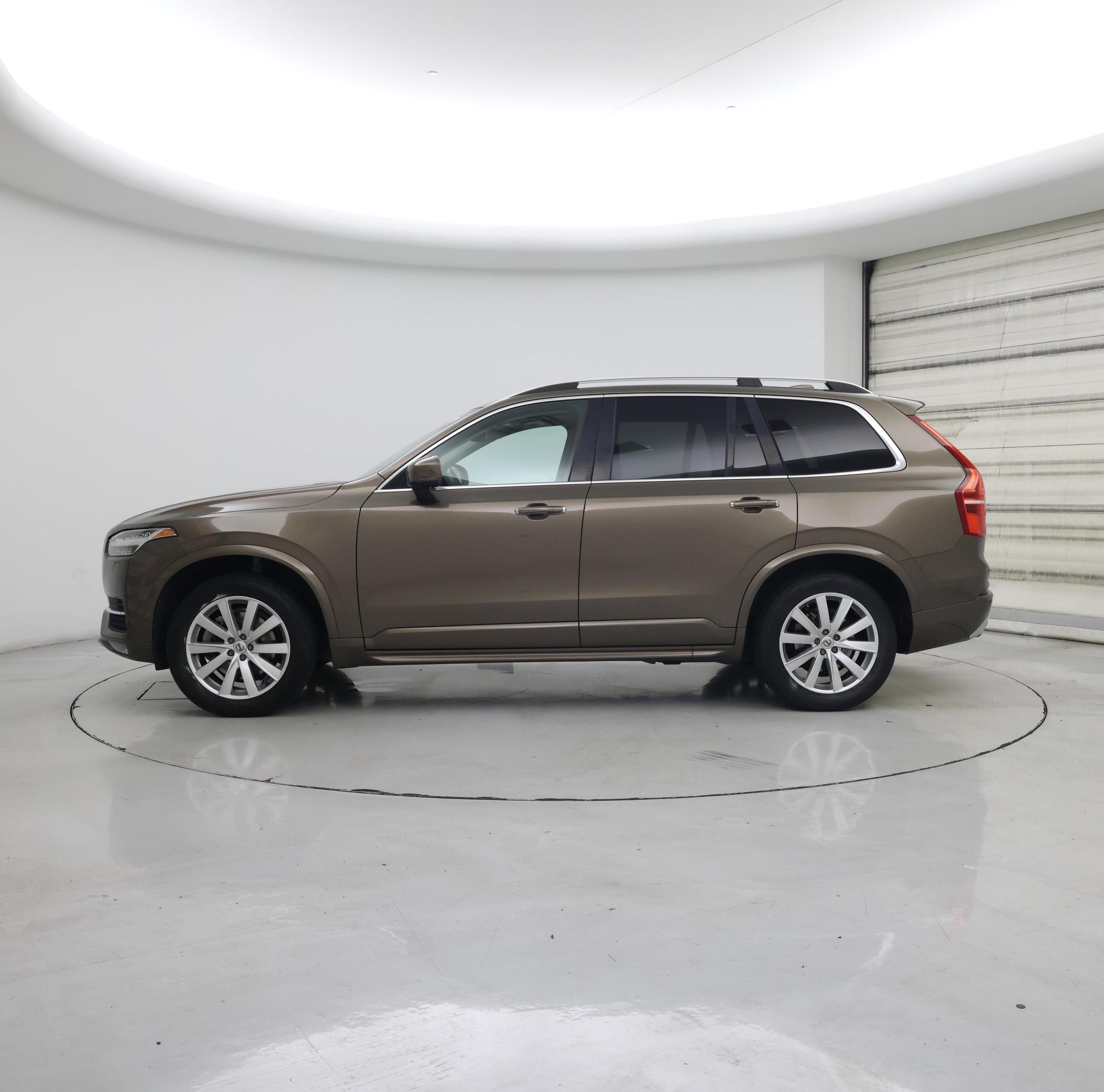 Thumbnail: 2016 Volvo XC90 - 3