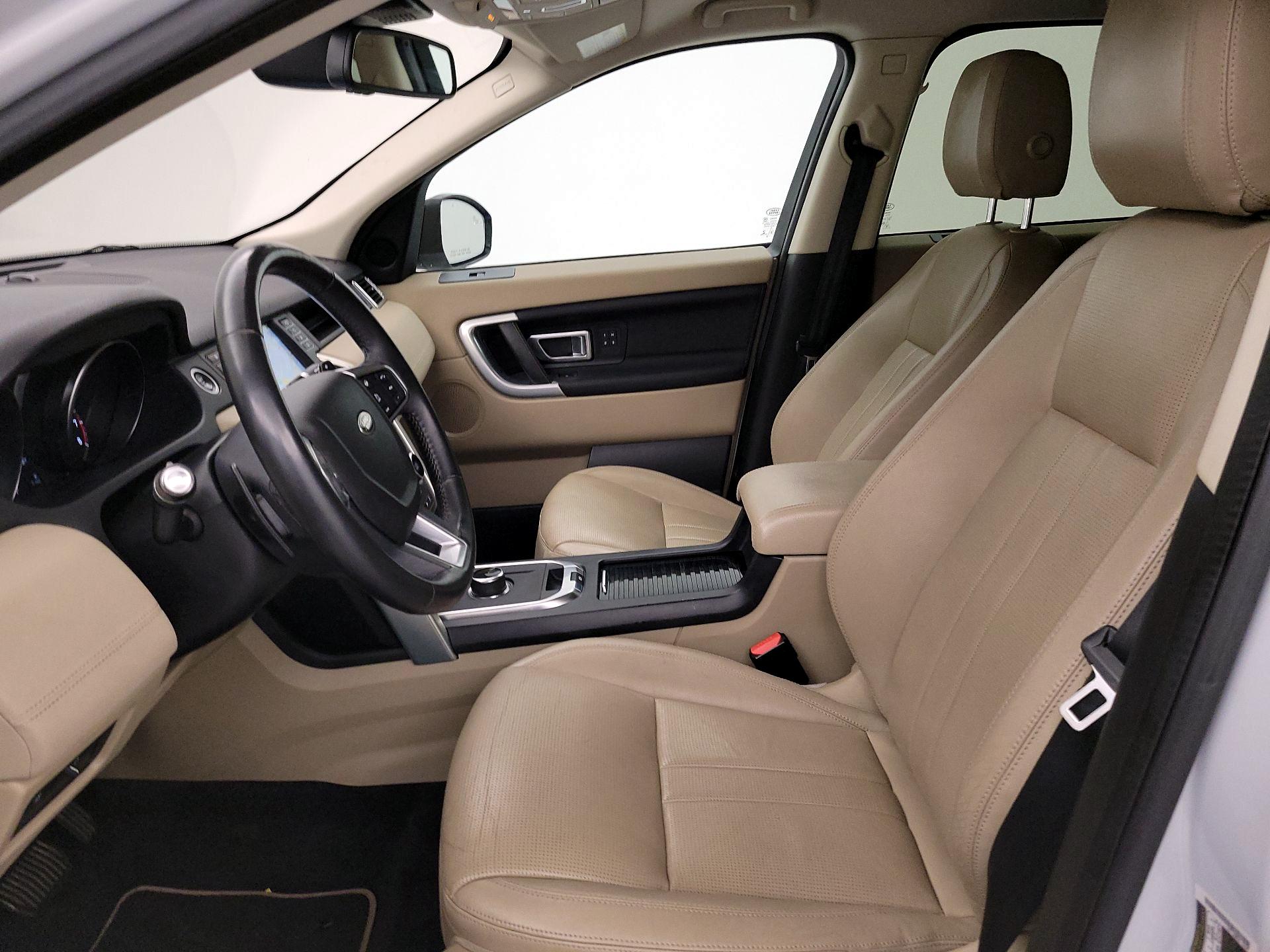 Thumbnail: 2019 Land Rover Discovery Sport - 11
