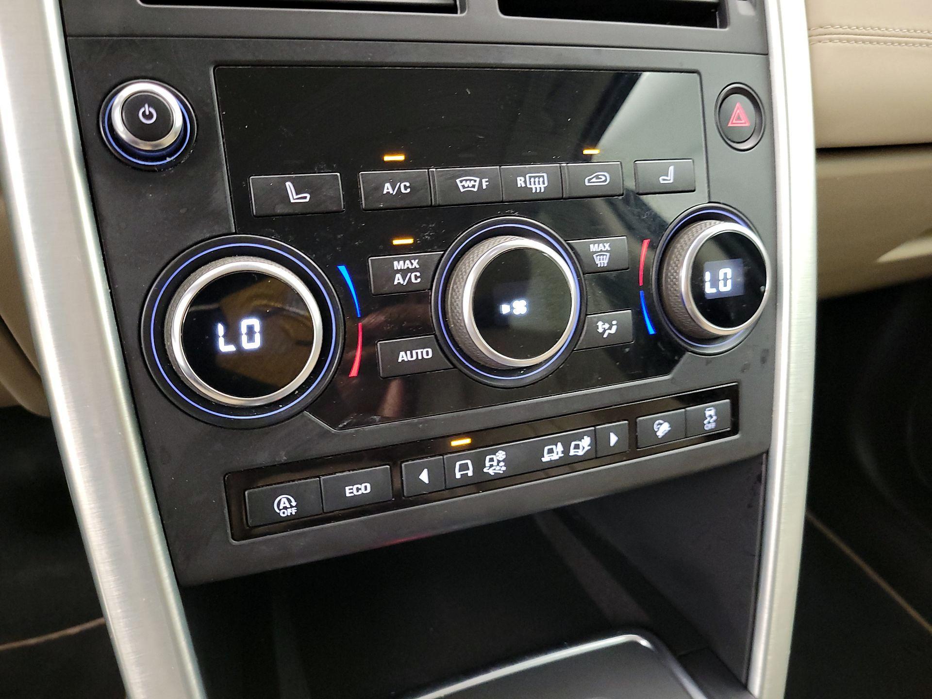 Thumbnail: 2019 Land Rover Discovery Sport - 16