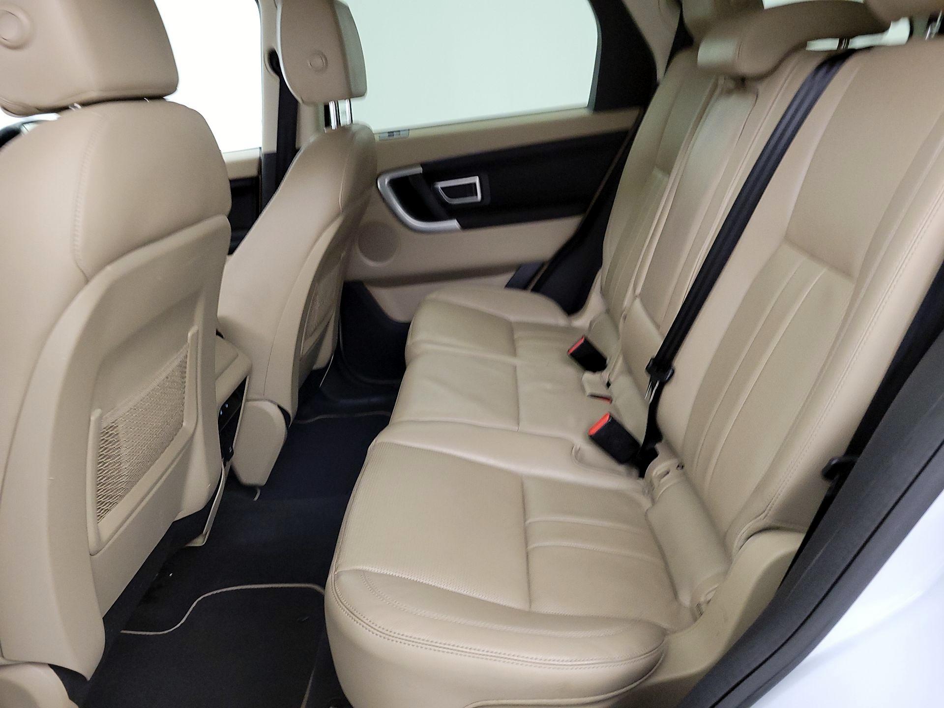 Thumbnail: 2019 Land Rover Discovery Sport - 19