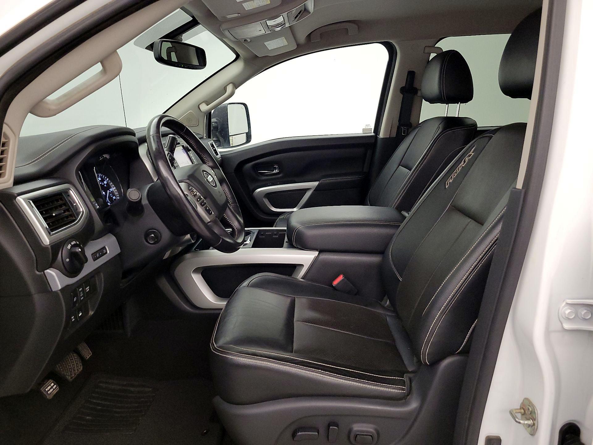 Thumbnail: 2018 Nissan Titan - 11