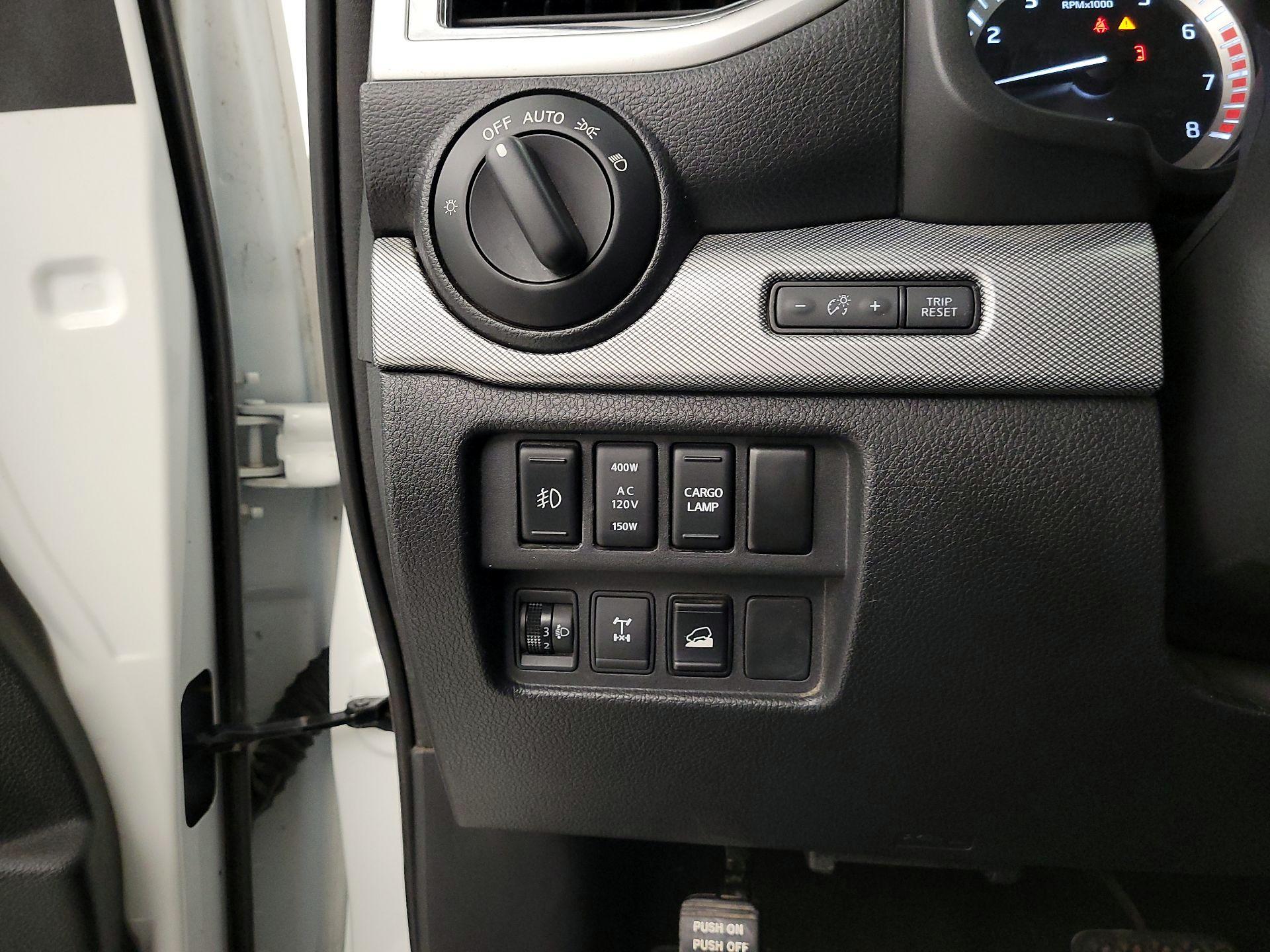 Thumbnail: 2018 Nissan Titan - 13