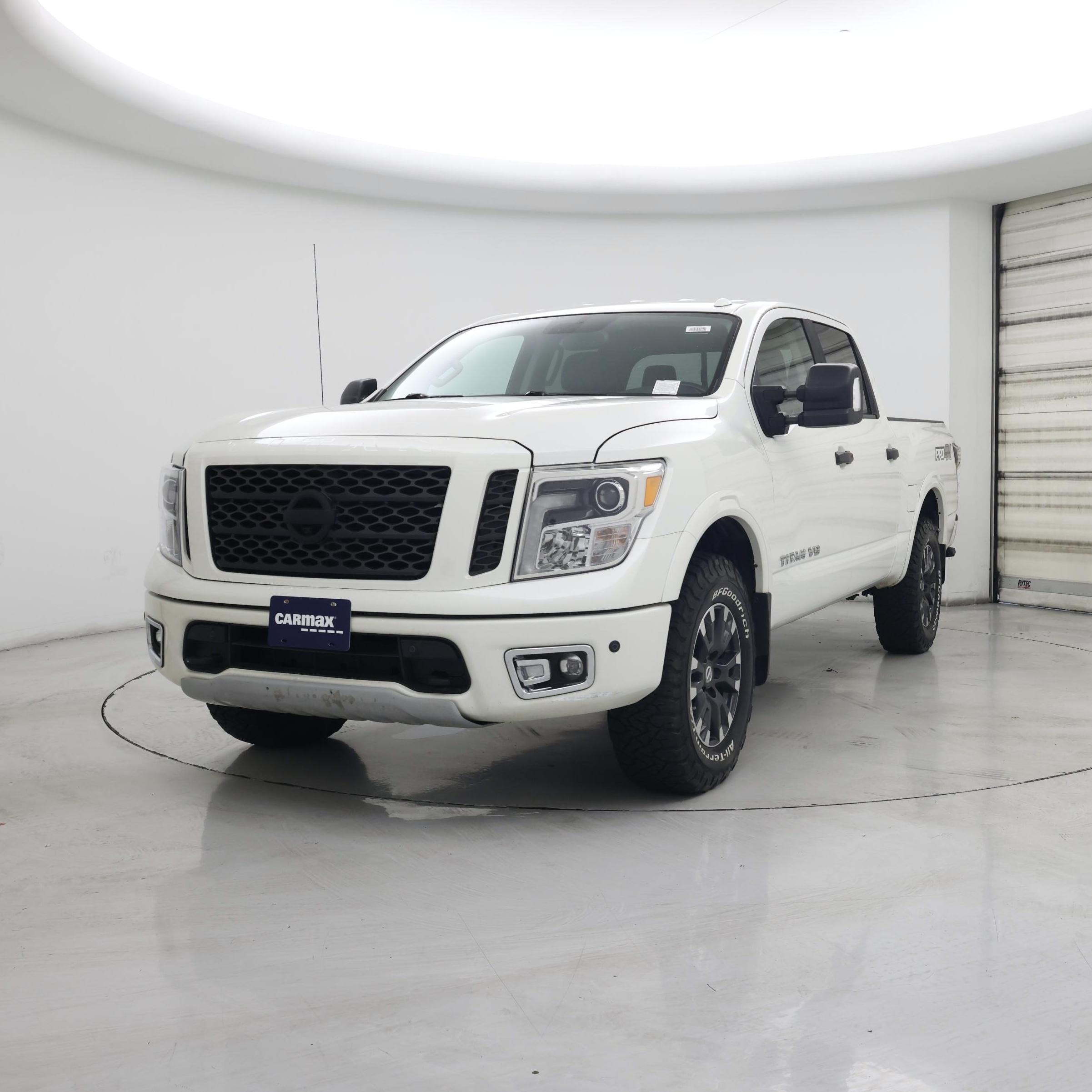 Thumbnail: 2018 Nissan Titan - 4