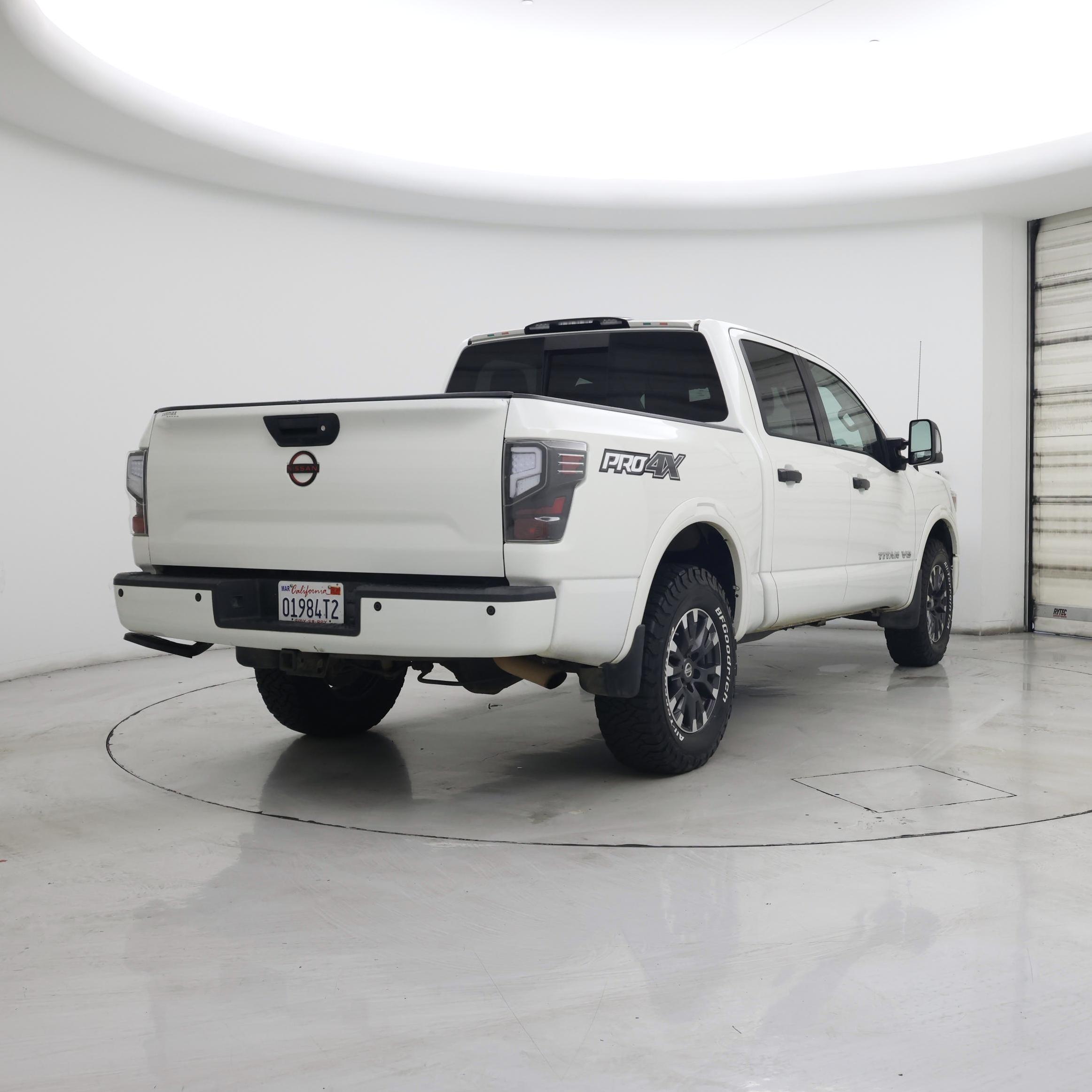 Thumbnail: 2018 Nissan Titan - 8