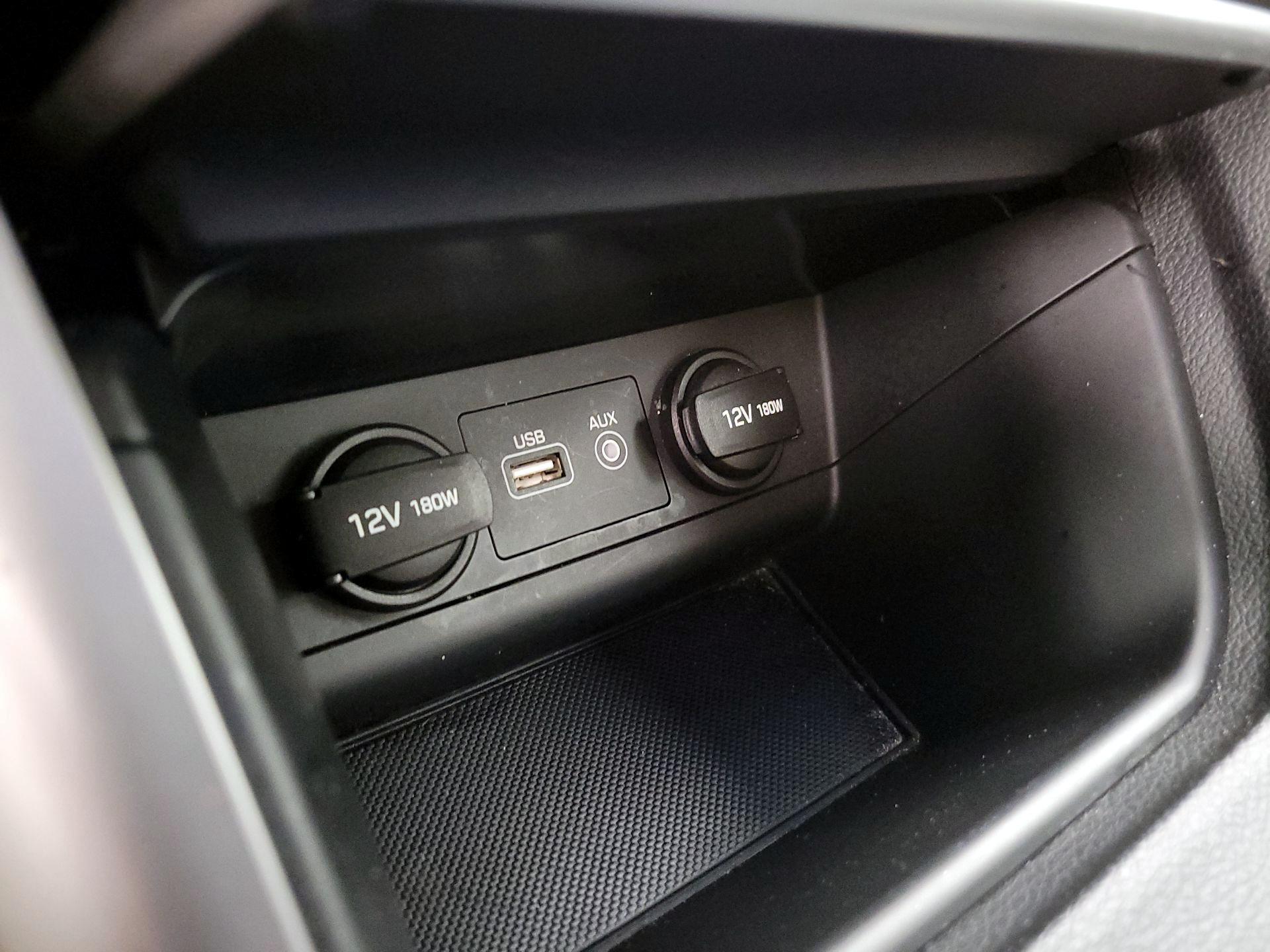 Thumbnail: 2016 Hyundai Sonata - 19