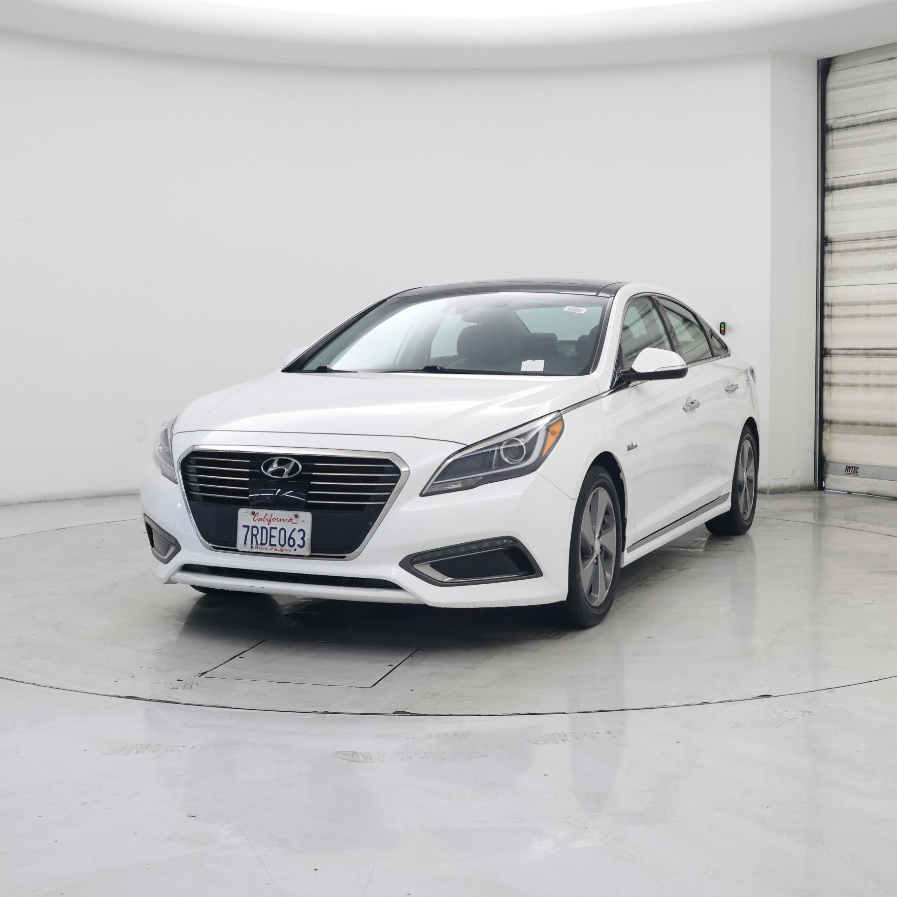 Thumbnail: 2016 Hyundai Sonata - 4