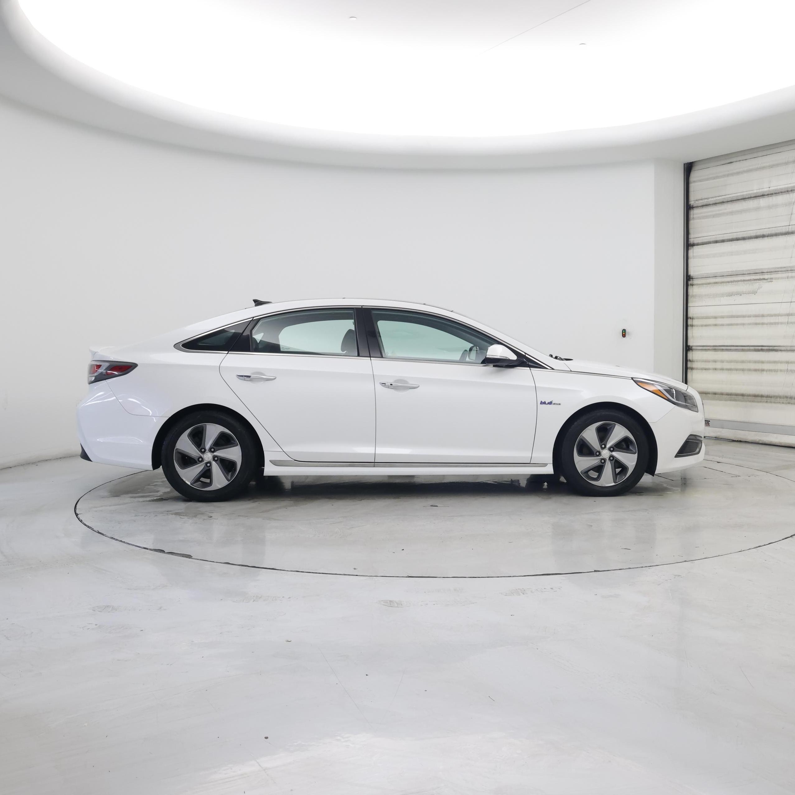 Thumbnail: 2016 Hyundai Sonata - 7